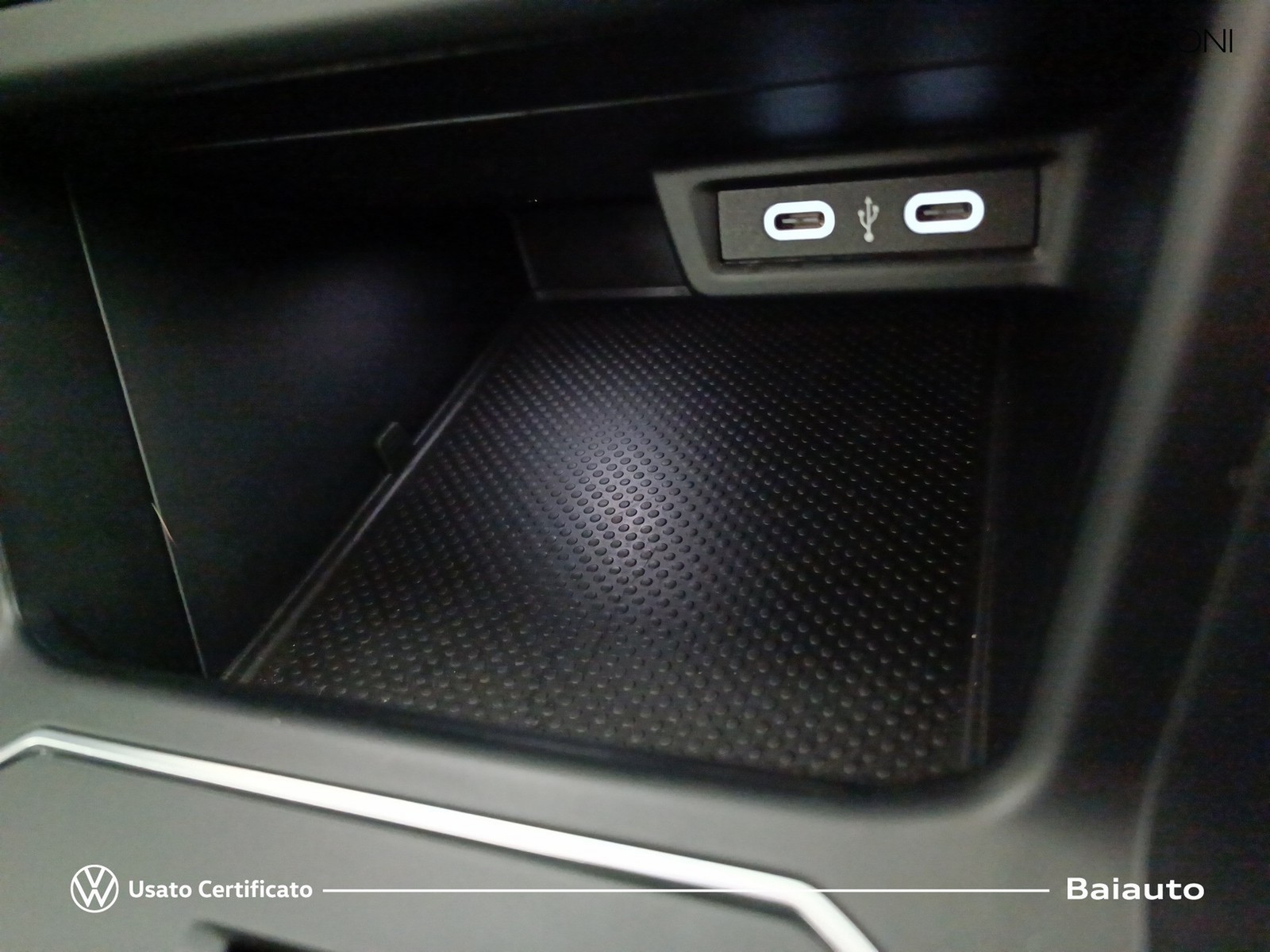 12 - Volkswagen Polo 1.0 tsi 110cv style dsg