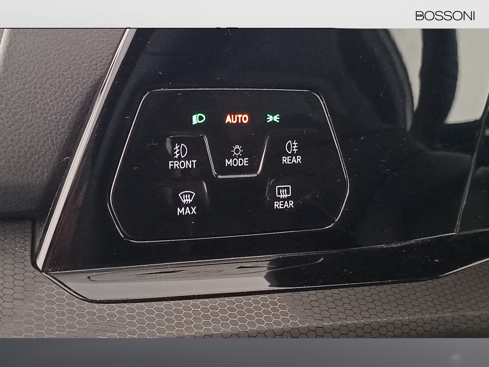6 - Volkswagen Golf 2.0 tsi 245cv gti dsg