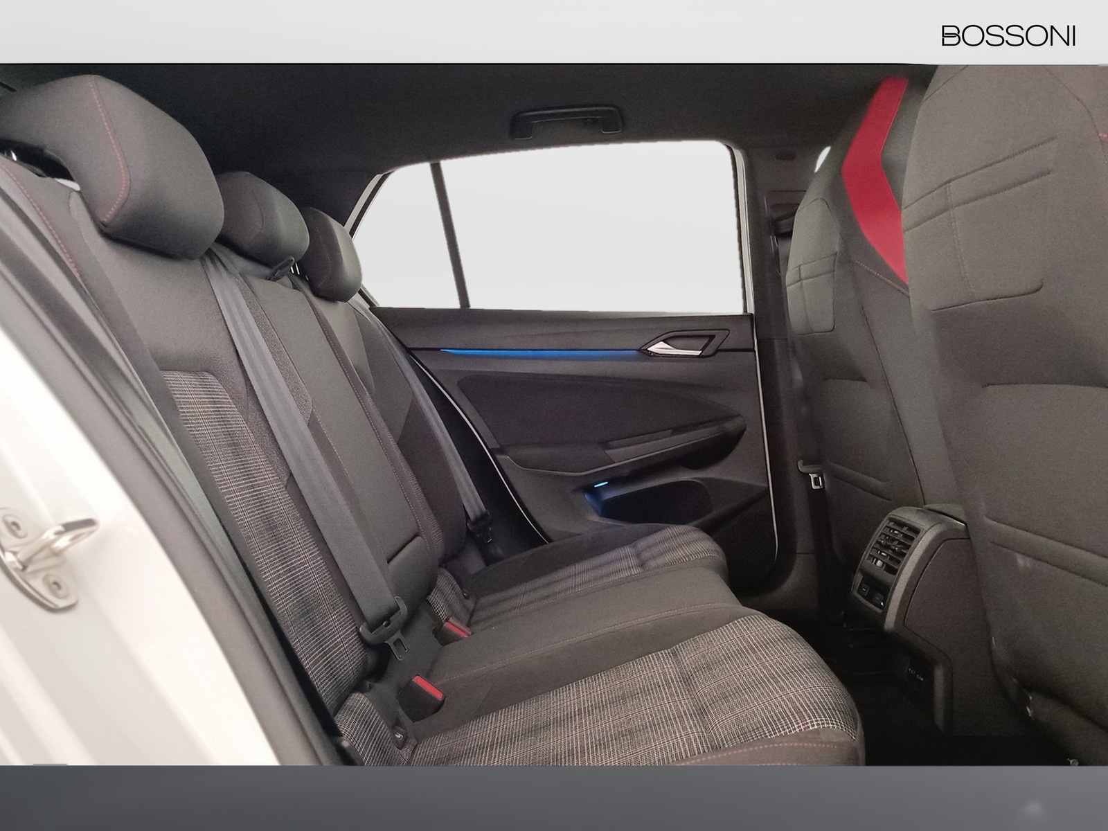 9 - Volkswagen Golf 2.0 tsi 245cv gti dsg