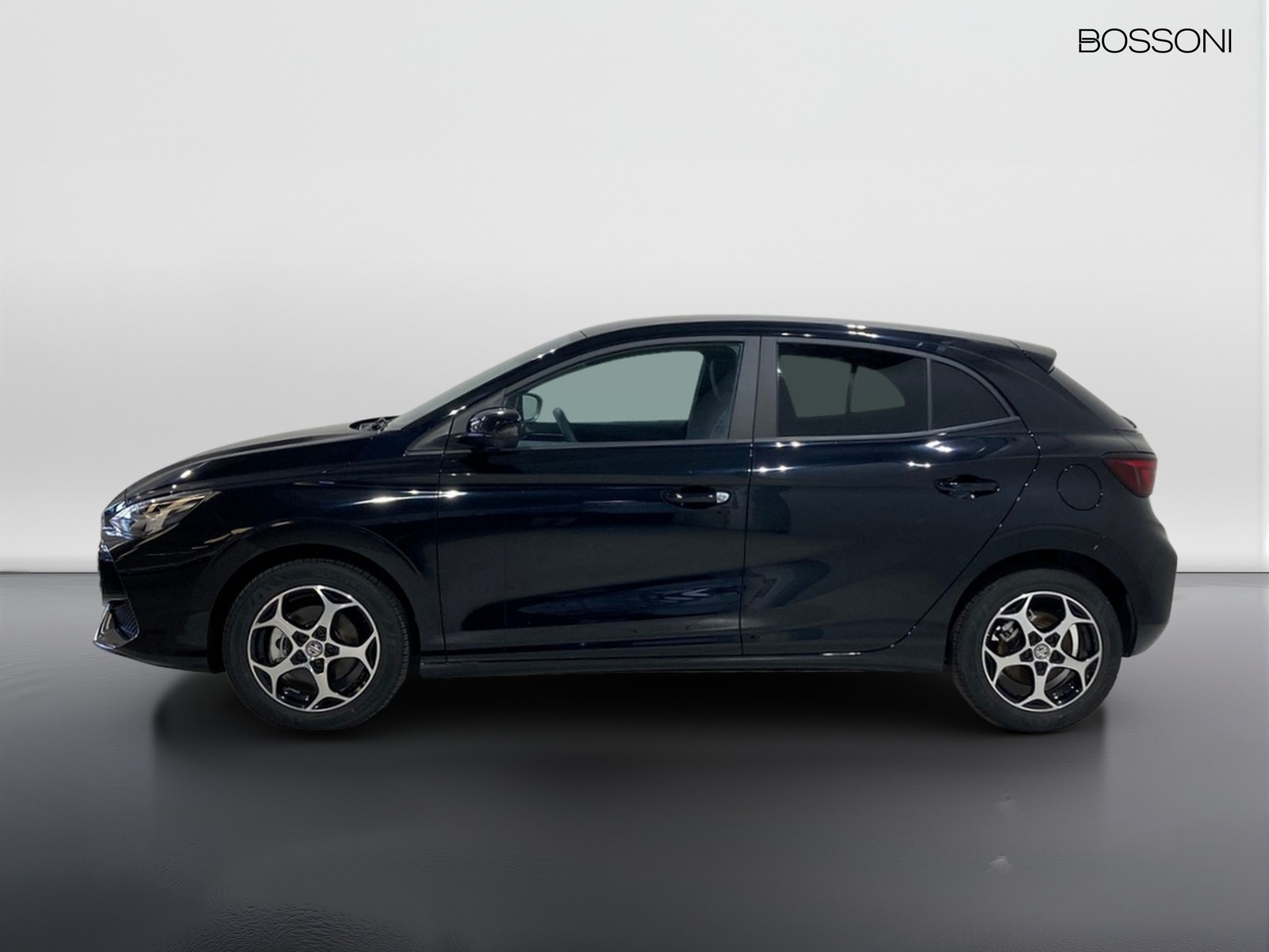 5 - Mg MG3 1.5 hybrid+ luxury