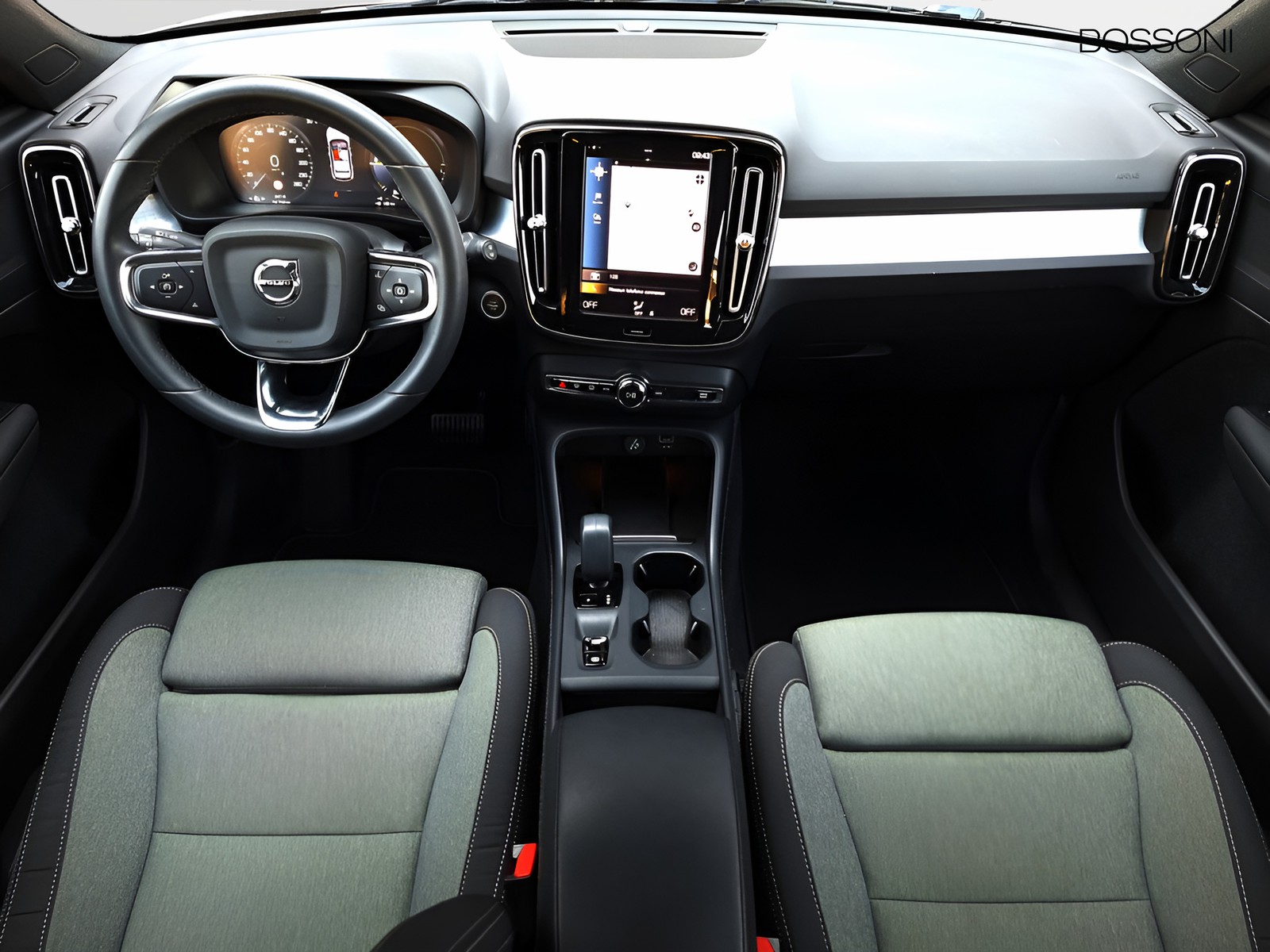 9 - Volvo XC40 1.5 t5 recharge plug-in-hybrid core automatico