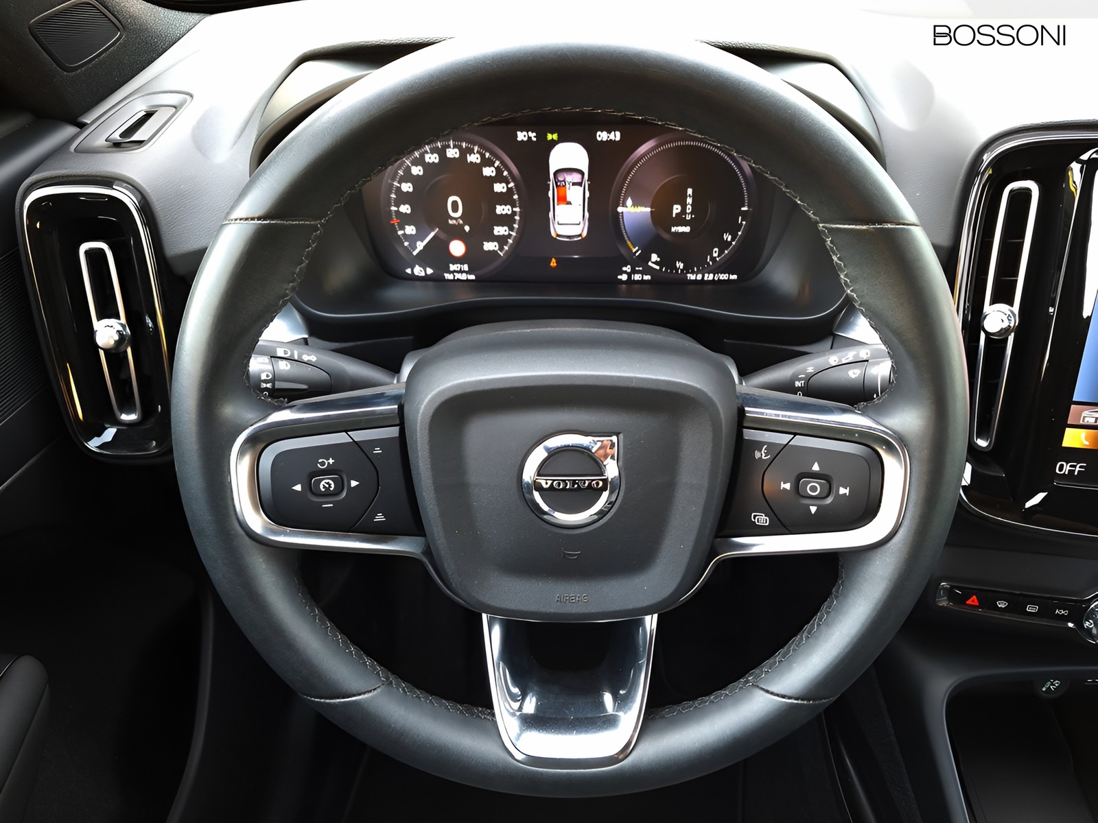 10 - Volvo XC40 1.5 t5 recharge plug-in-hybrid core automatico