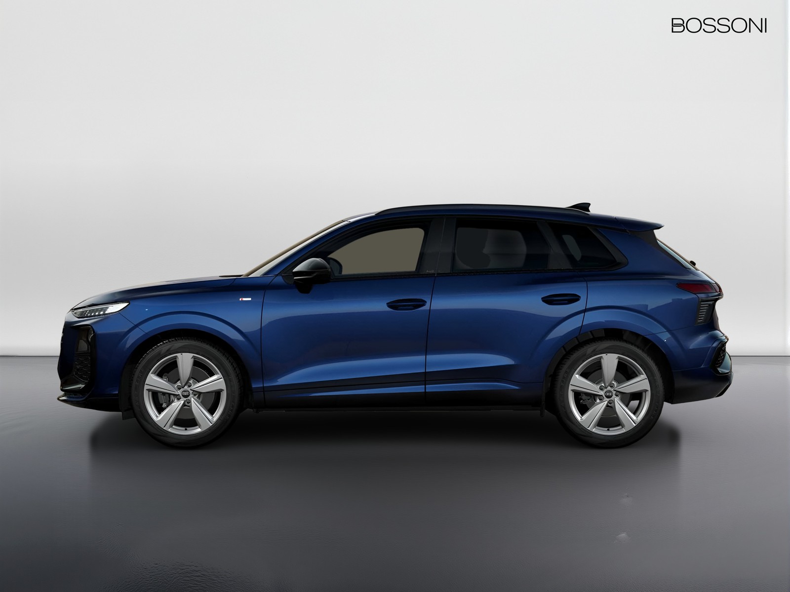 3 - Audi Q3 2.0 tdi 150cv business s tronic