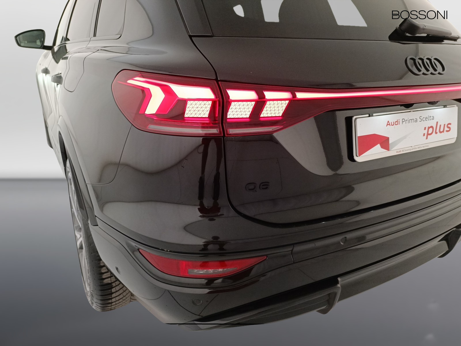 27 - Audi Q6 e-tron s line edition quattro