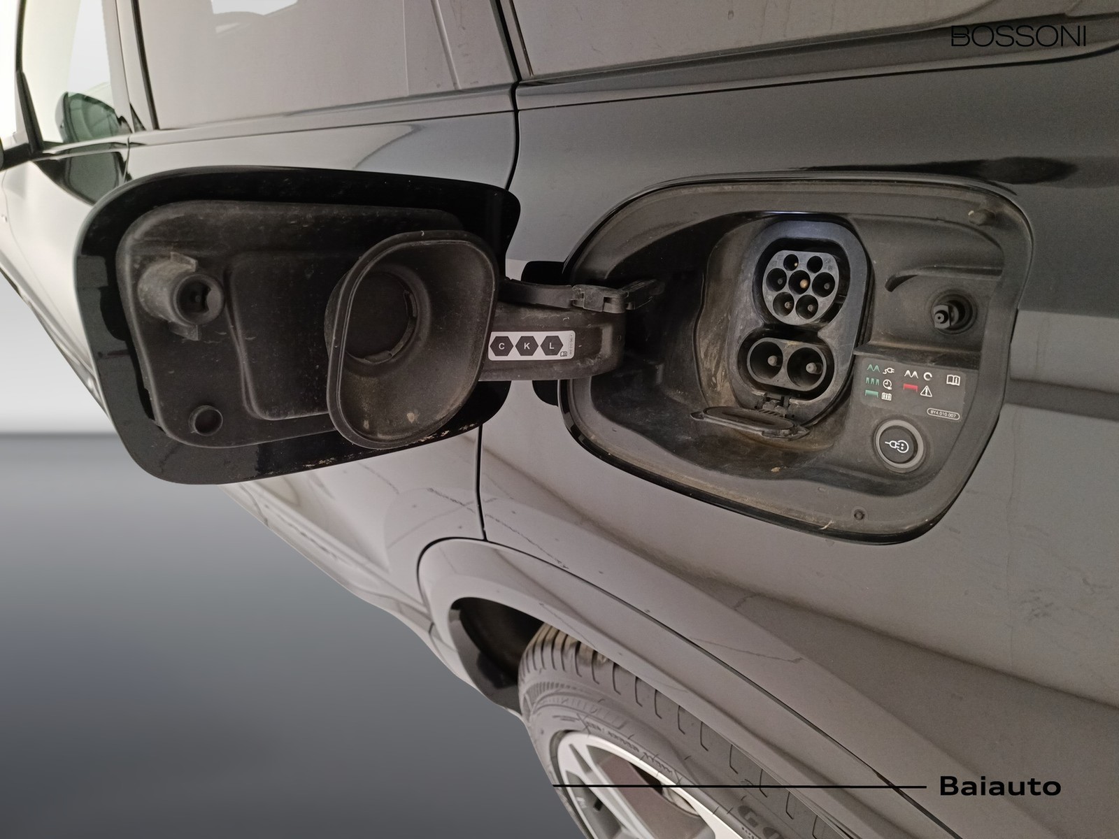 36 - Audi Q6 e-tron s line edition quattro