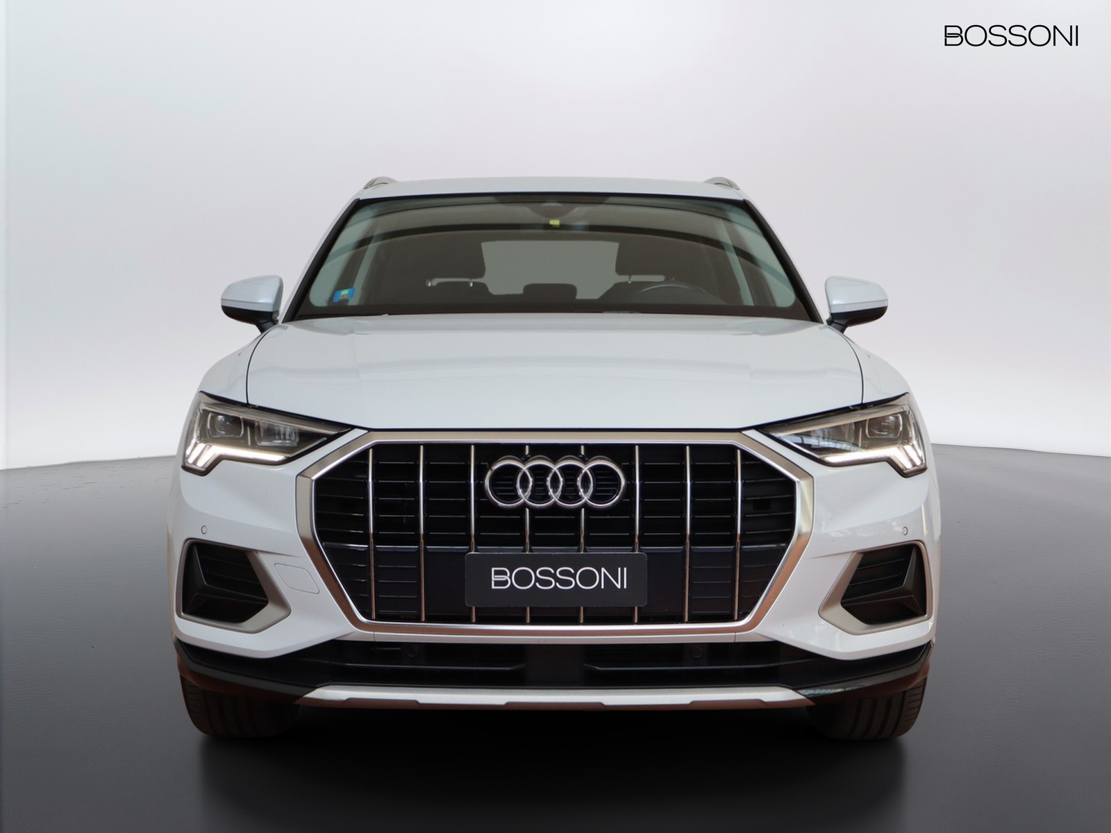 2 - Audi Q3 35 2.0 tdi business advanced s tronic