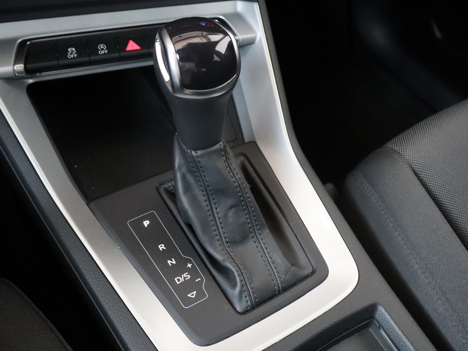 14 - Audi Q3 35 2.0 tdi business advanced s tronic