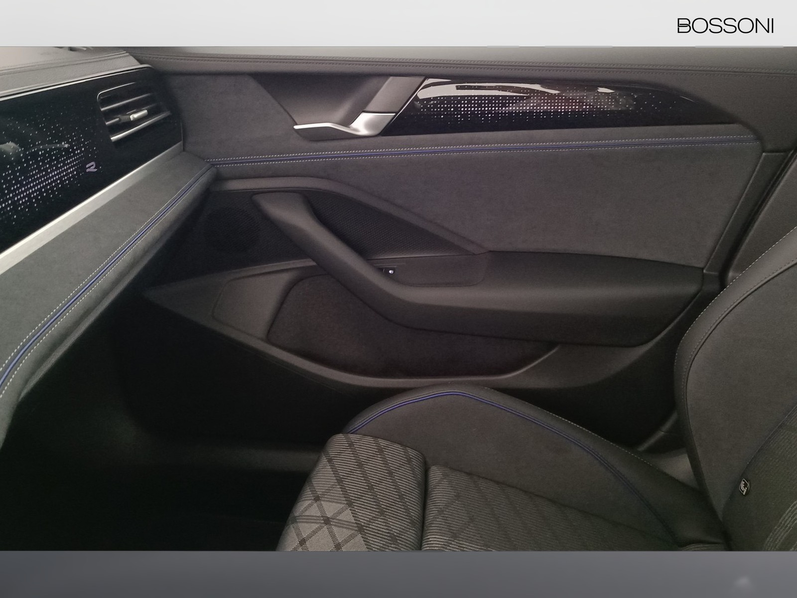11 - Volkswagen Passat 2.0 tdi scr evo 150cv r-line plus dsg