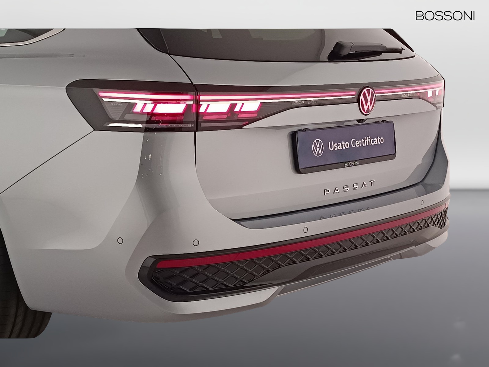 14 - Volkswagen Passat 2.0 tdi scr evo 150cv r-line plus dsg