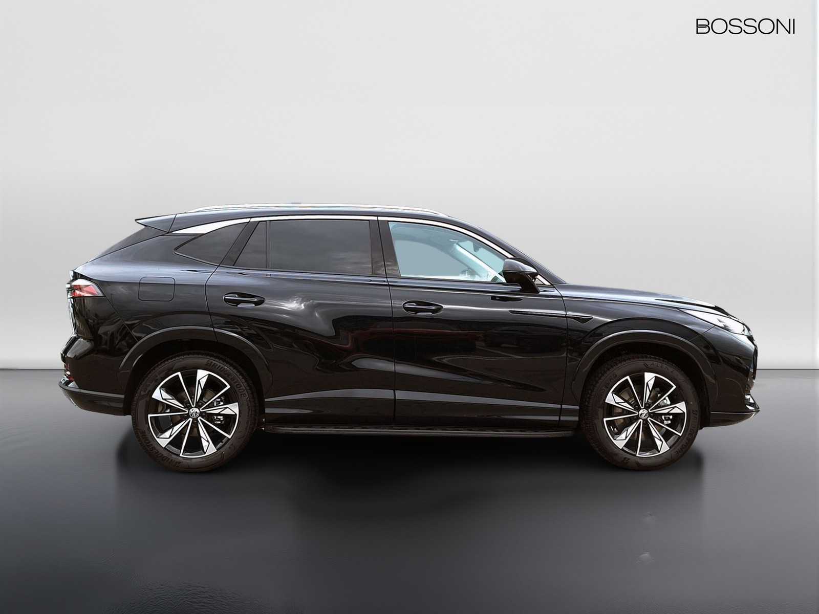 4 - Mg HS 1.5 phev luxury auto