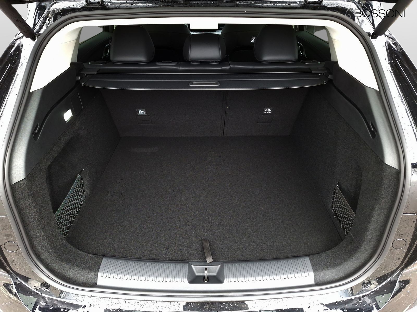 6 - Mg HS 1.5 phev luxury auto