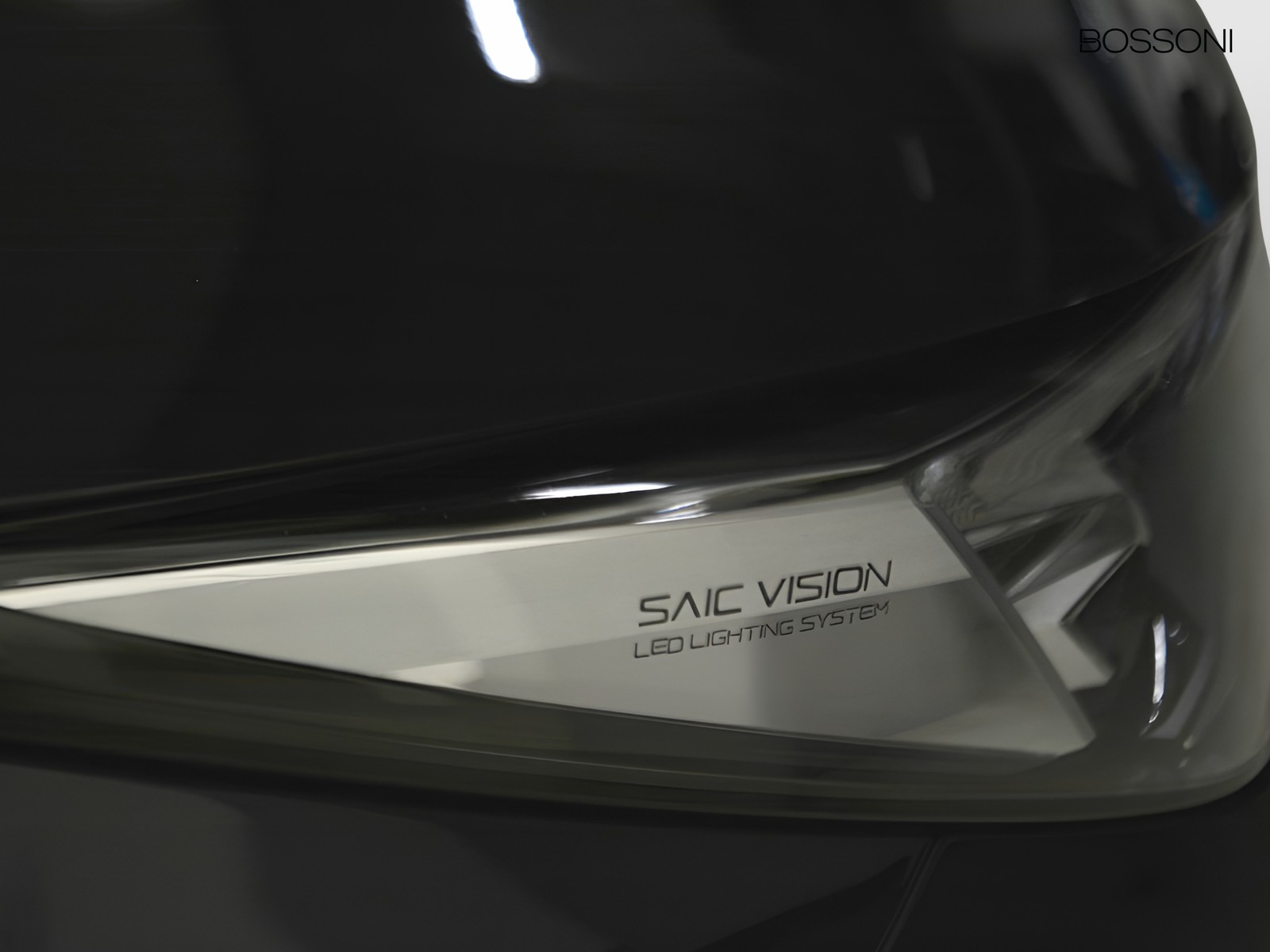 21 - Mg HS 1.5 phev luxury auto