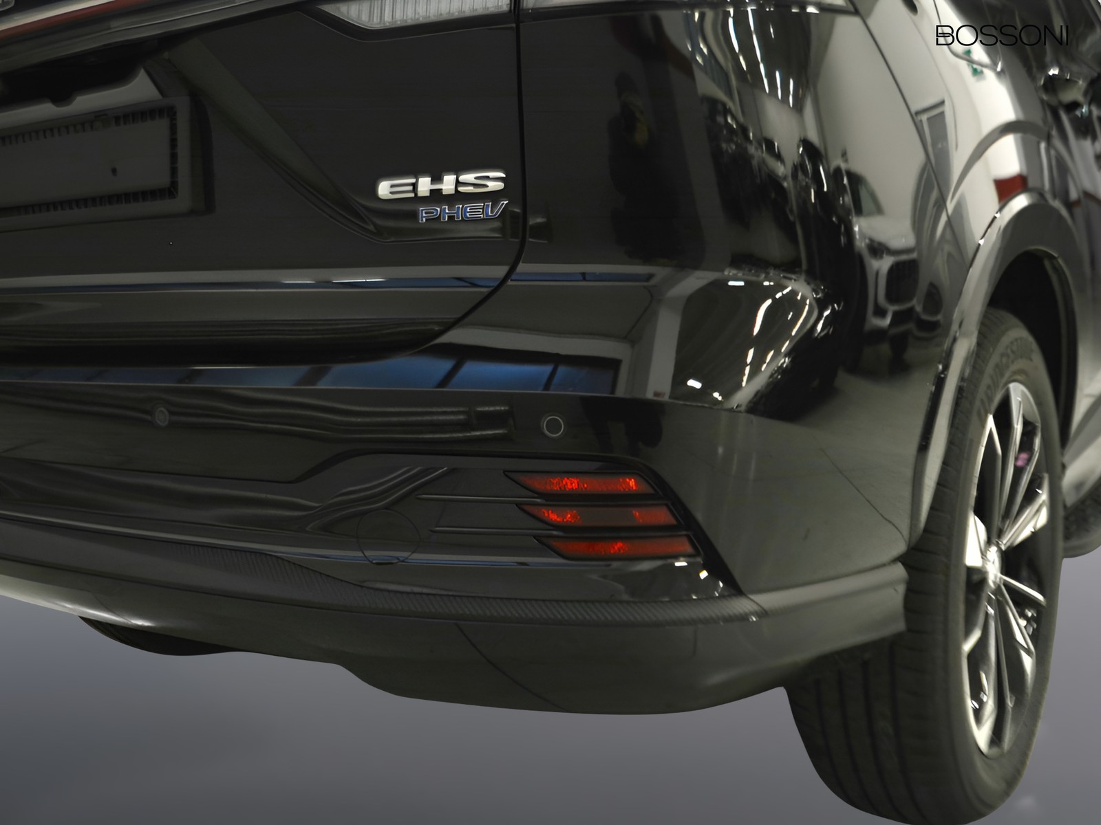 23 - Mg HS 1.5 phev luxury auto