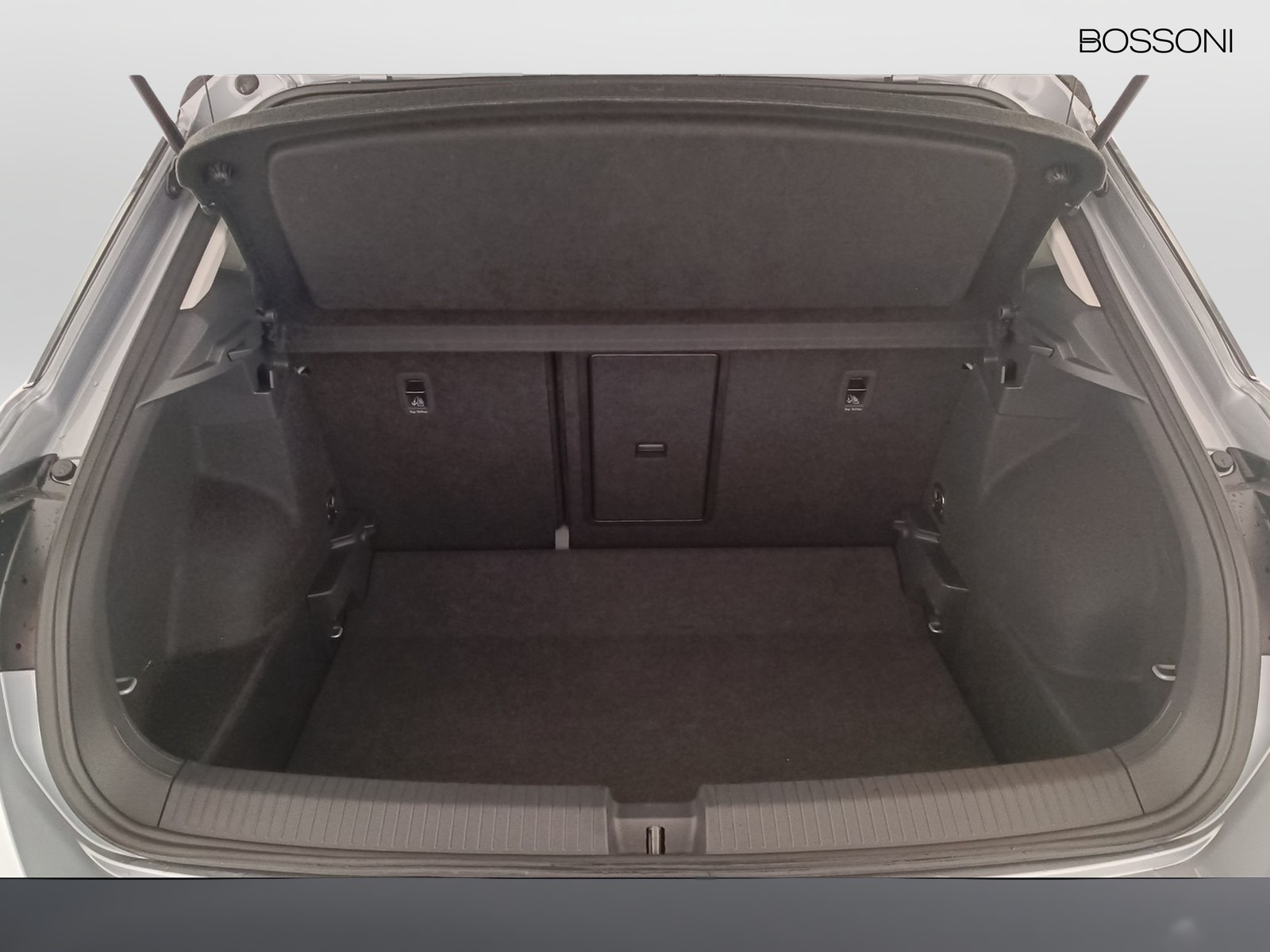 10 - Volkswagen T-Roc 1.5 tsi act sport dsg
