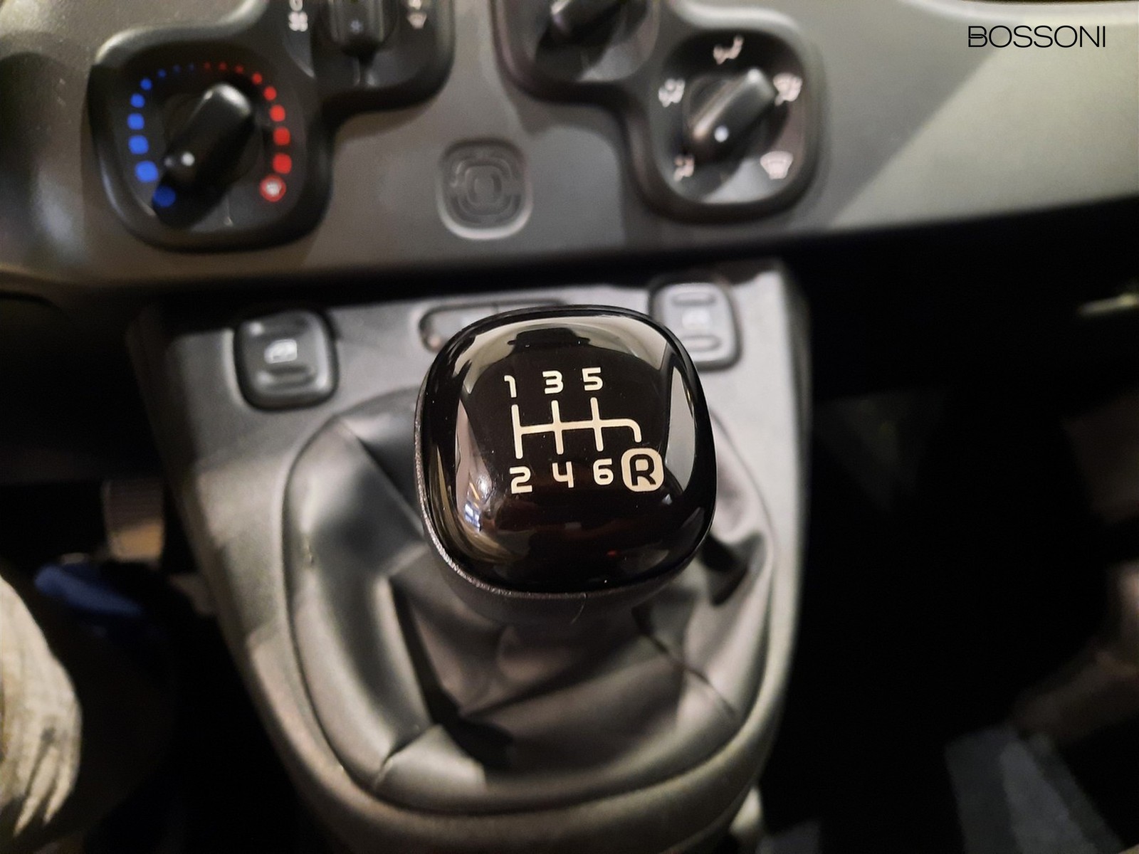 12 - Fiat Panda 0.9 twinair turbo 85cv wild 4x4 s&s