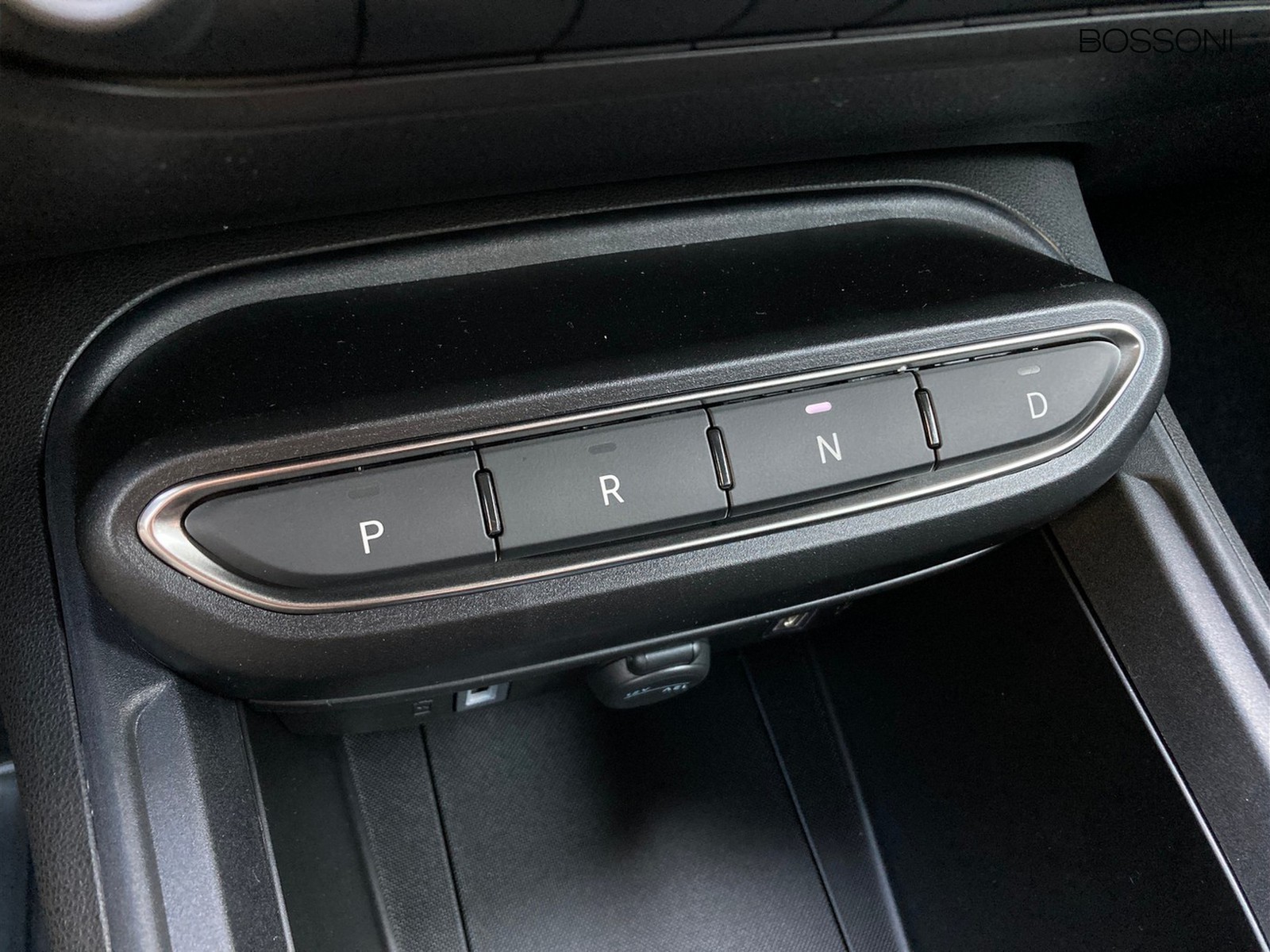 17 - Jeep Avenger 1.2 turbo e-hybrid mhev 110cv black edition fwd edct6