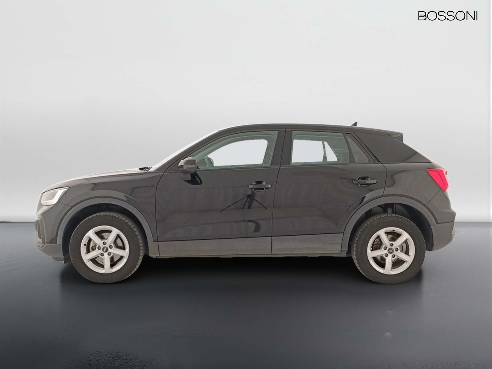 3 - Audi Q2 30 2.0 tdi business s tronic