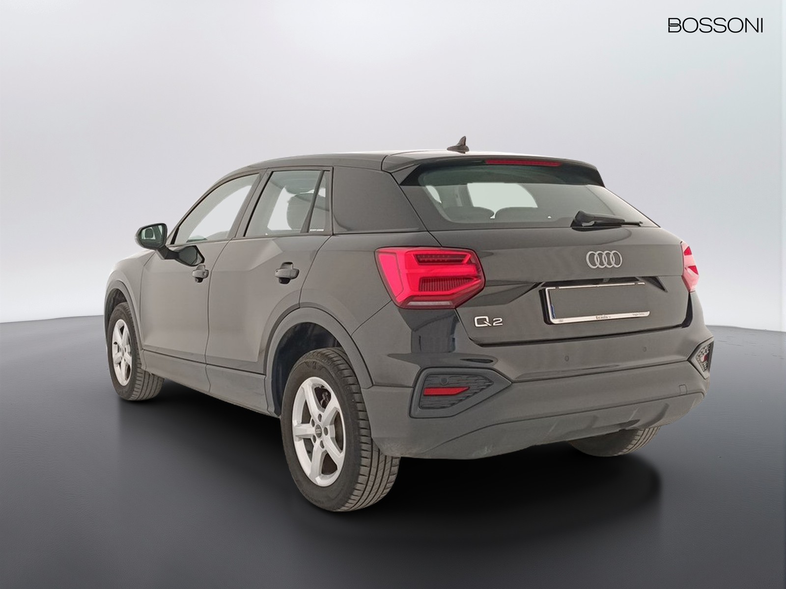 4 - Audi Q2 30 2.0 tdi business s tronic