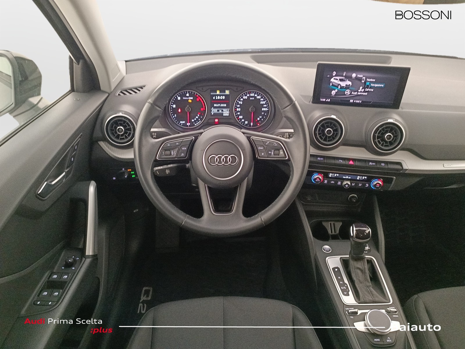 8 - Audi Q2 30 2.0 tdi business s tronic