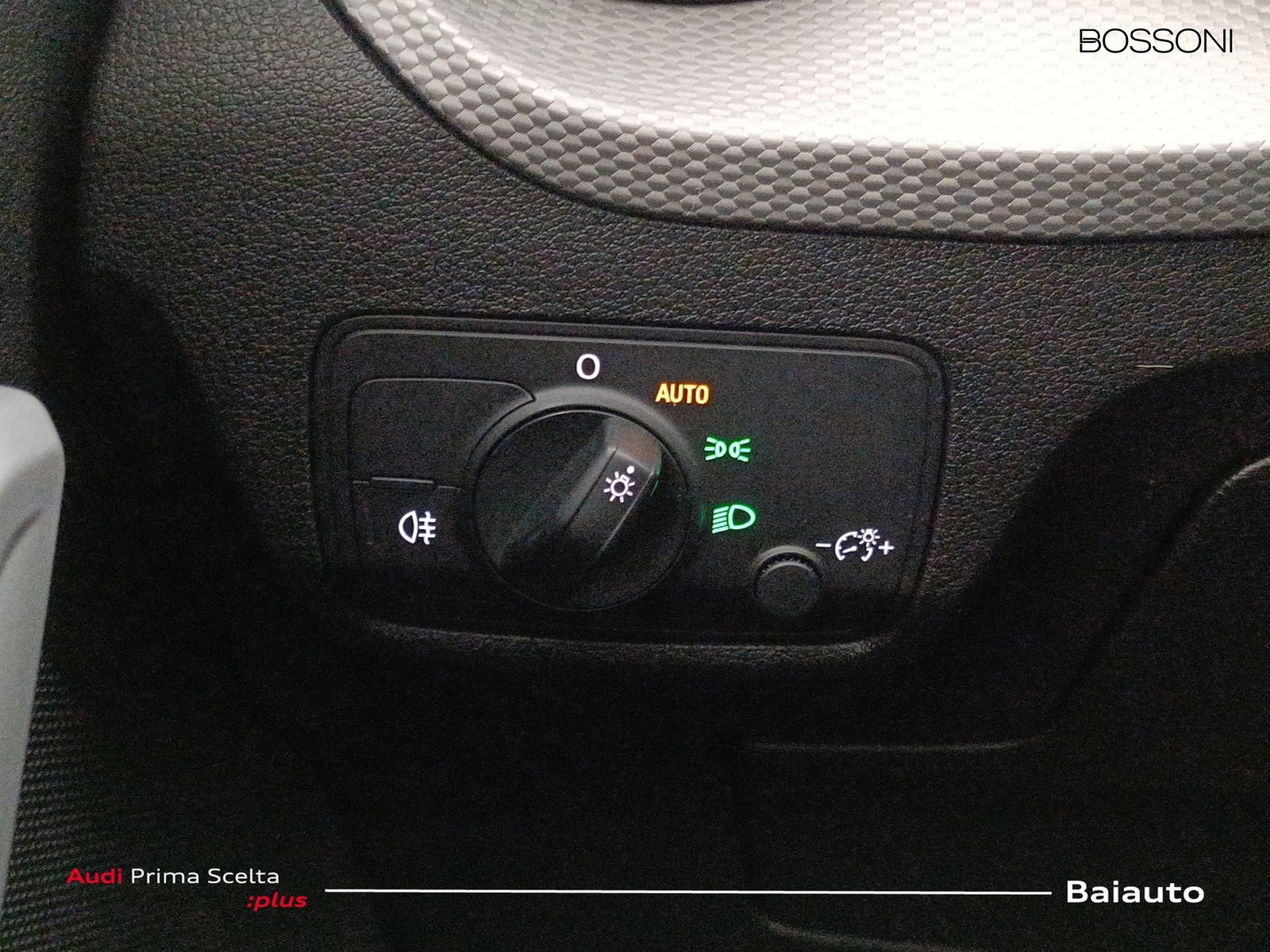 17 - Audi Q2 30 2.0 tdi business s tronic