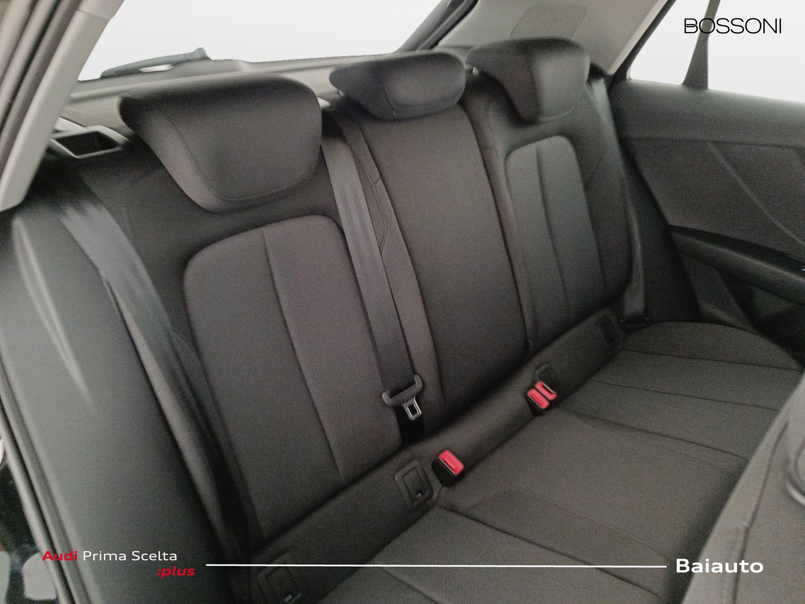 21 - Audi Q2 30 2.0 tdi business s tronic