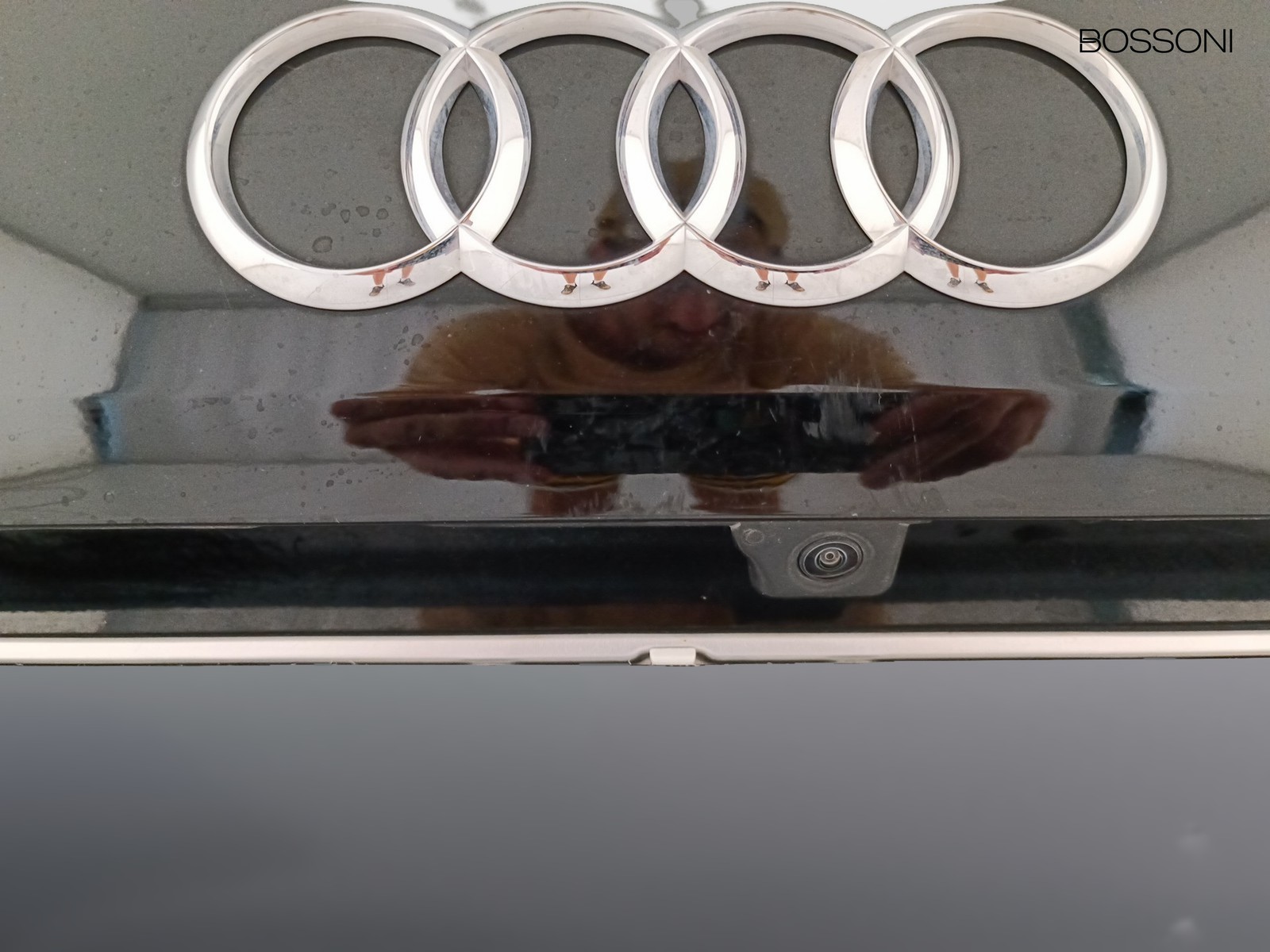 27 - Audi Q2 30 2.0 tdi business s tronic