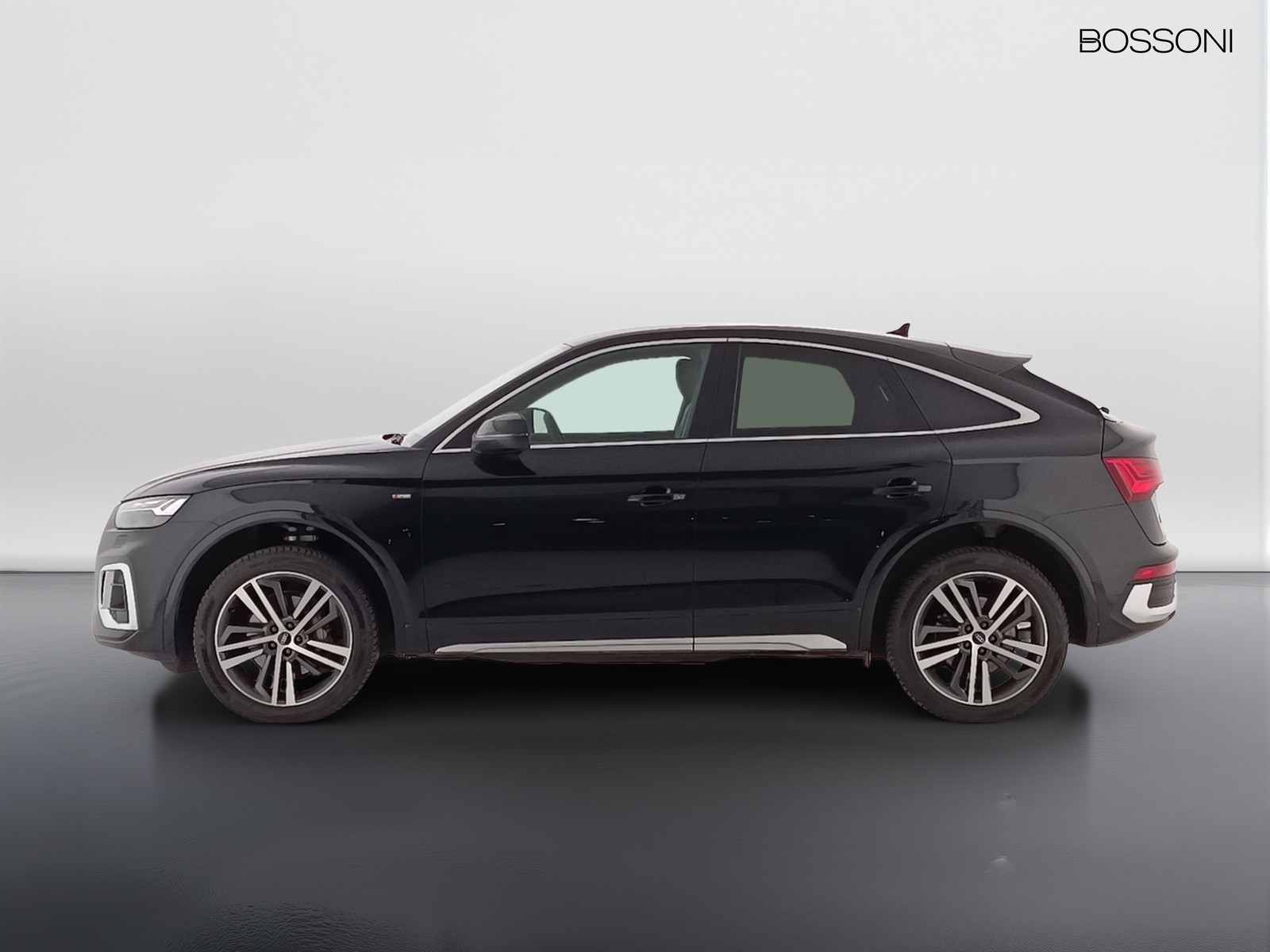 15 - Audi Q5 sportback 40 2.0 tdi mhev 12v s line plus quattro s tronic