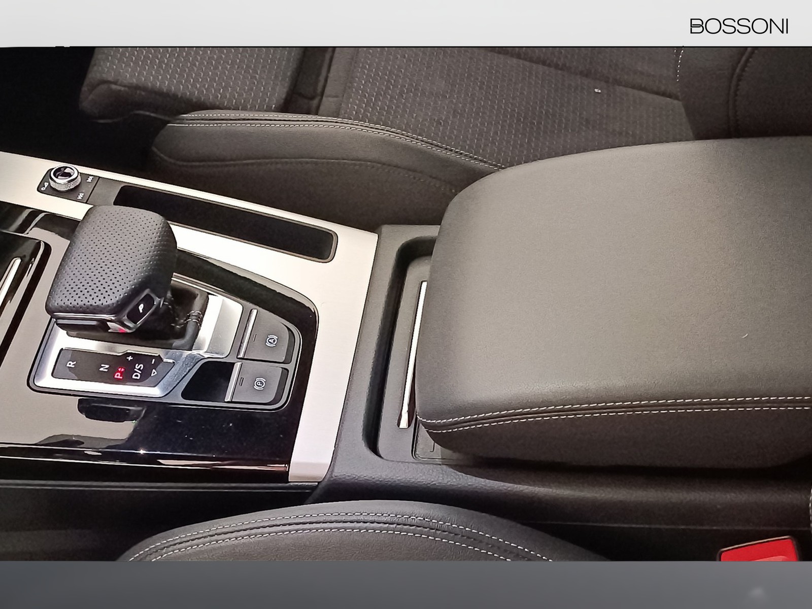 22 - Audi Q5 sportback 40 2.0 tdi mhev 12v s line plus quattro s tronic