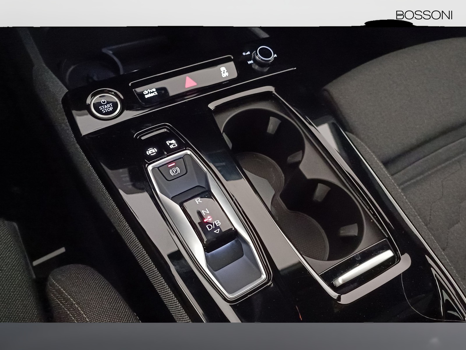 16 - Audi A6 e-tron avant s line edition quattro 428cv