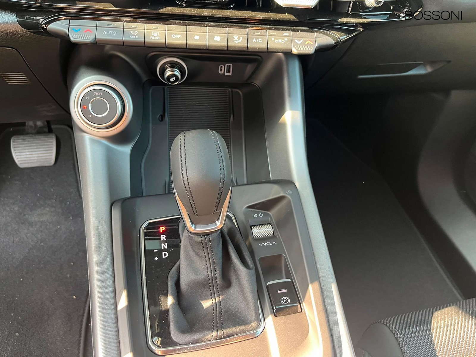 10 - Alfa Romeo Tonale 1.5 hybrid 130cv sprint tct7
