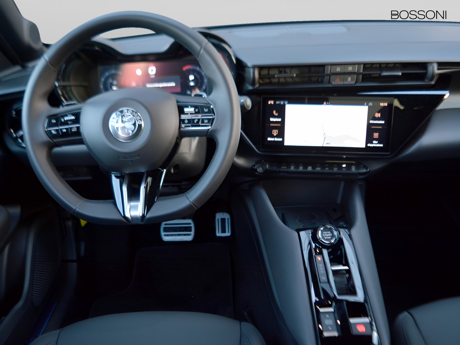 9 - Alfa Romeo Junior 1.2 hybrid 145cv ibrida q4 edct6