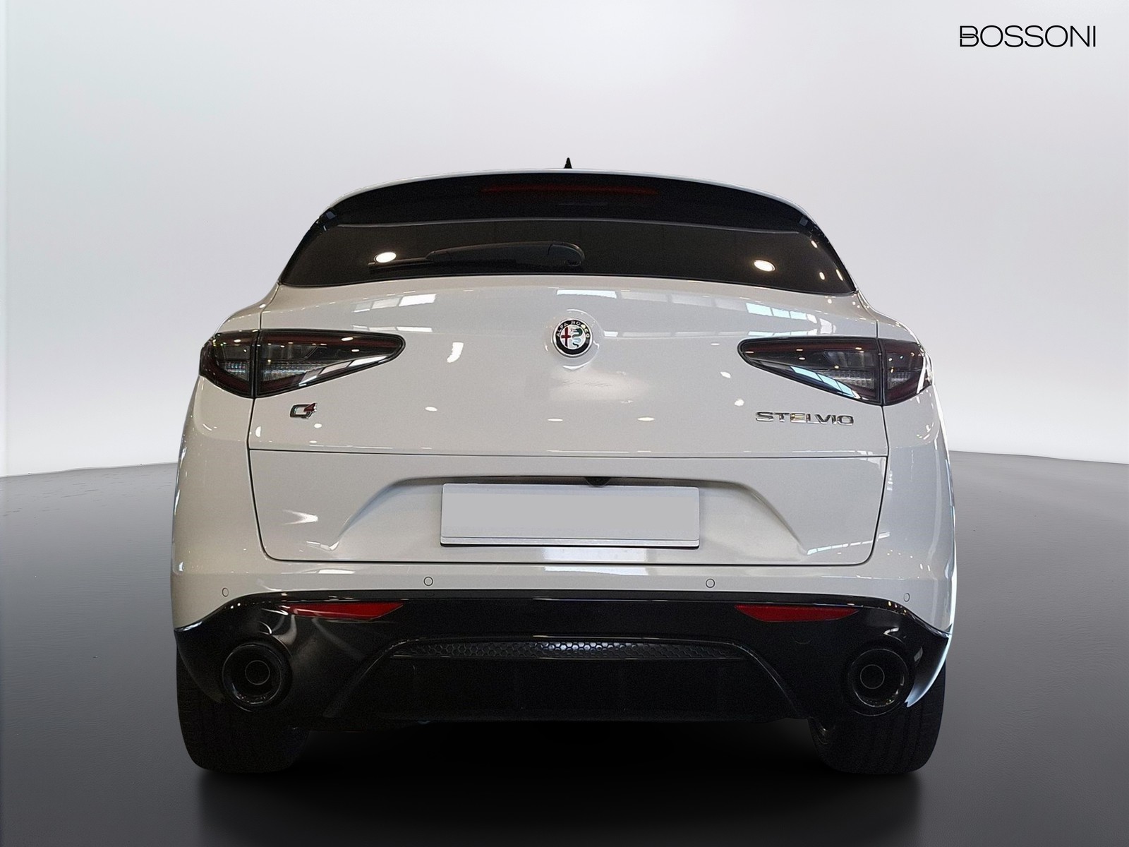 5 - Alfa Romeo Stelvio 2.2 turbo 210cv veloce q4 at8