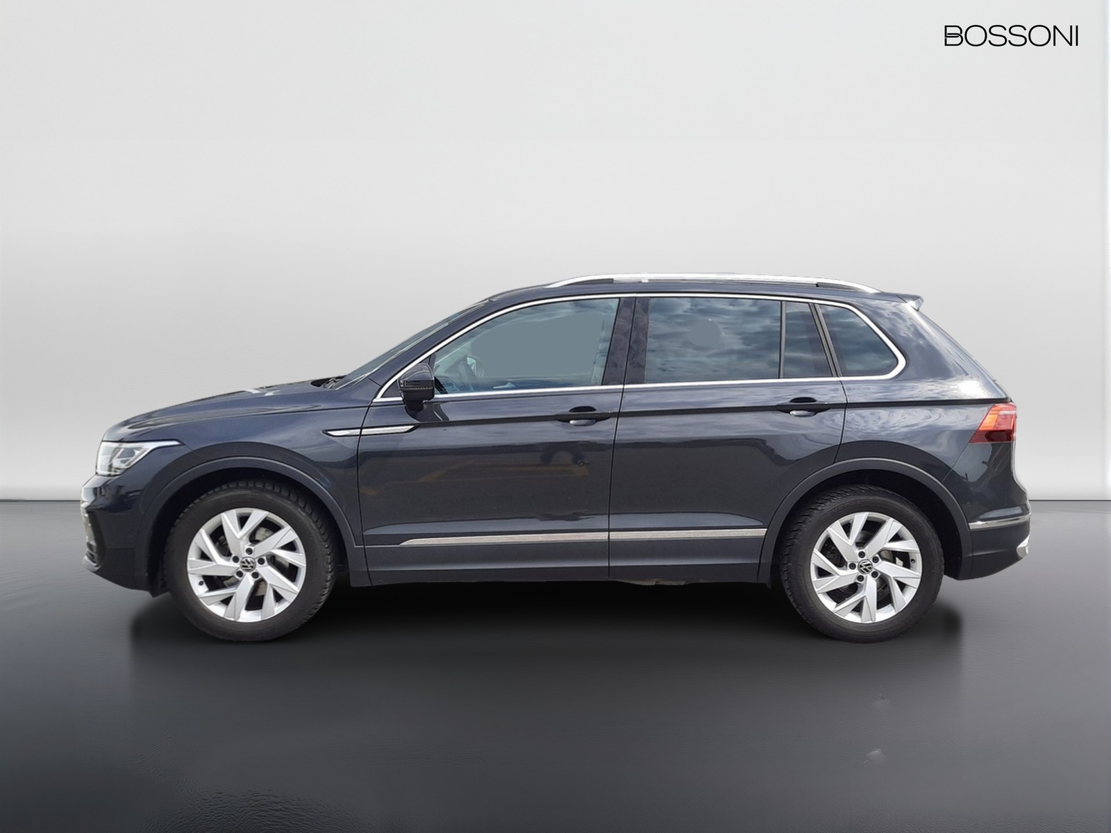 3 - Volkswagen Tiguan 2.0 tdi scr 150cv elegance dsg