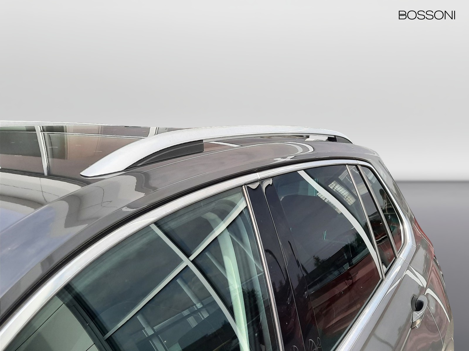 28 - Volkswagen Tiguan 2.0 tdi scr 150cv elegance dsg