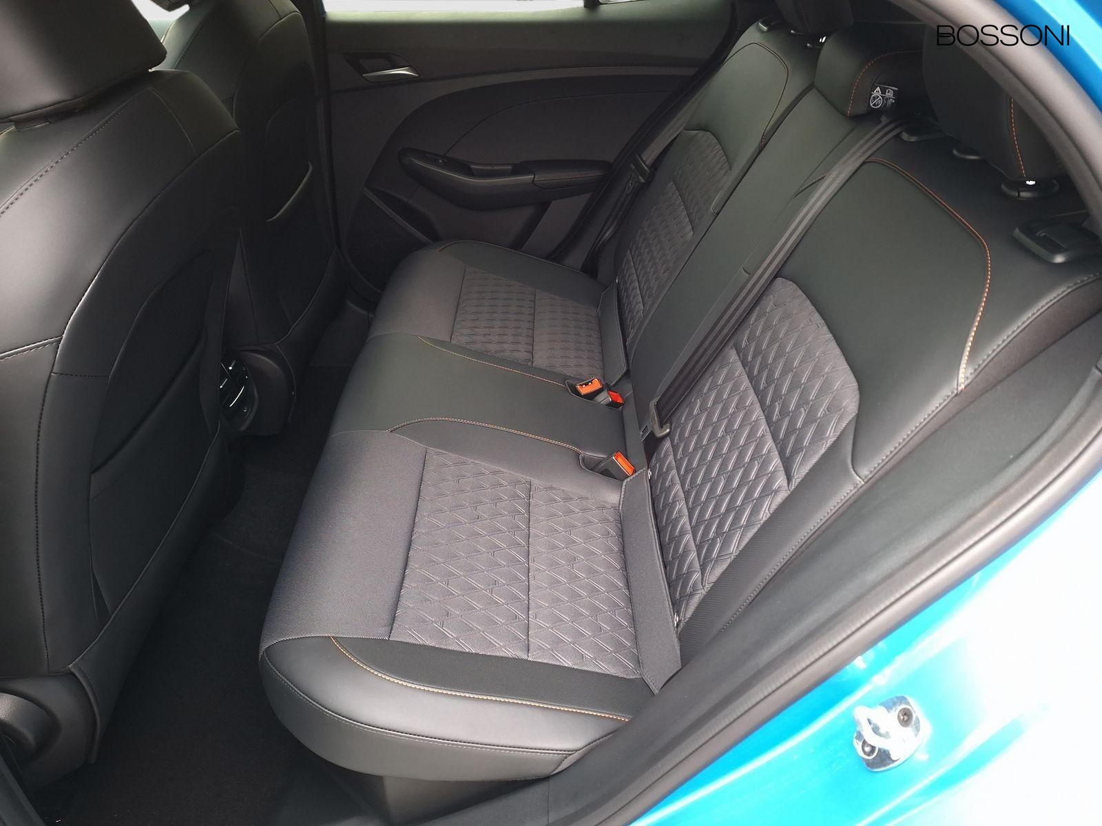 12 - Mg MG3 1.5 hybrid+ luxury