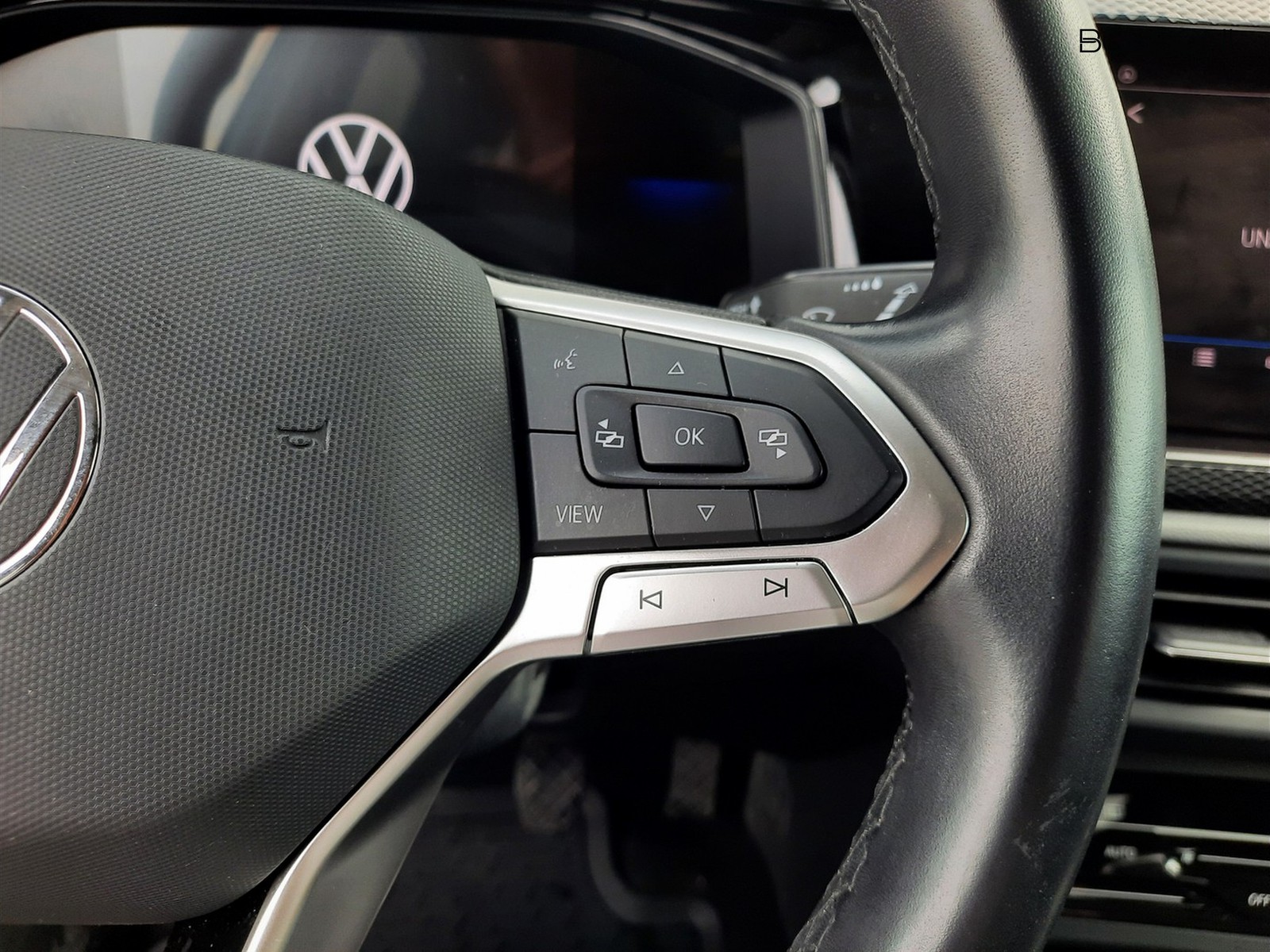 15 - Volkswagen Polo 1.0 evo 80cv life