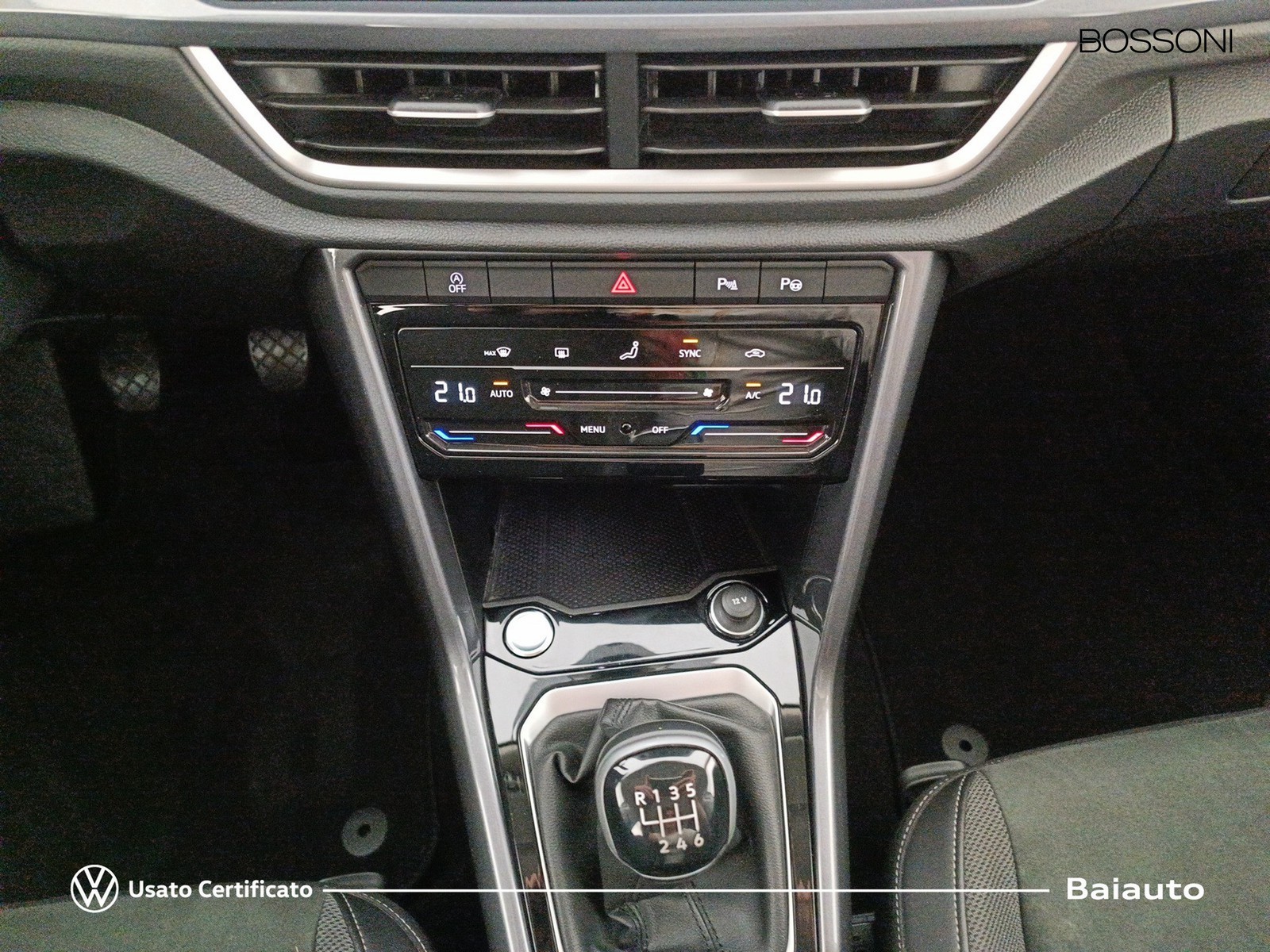 11 - Volkswagen T-Roc 2.0 tdi scr 115cv style