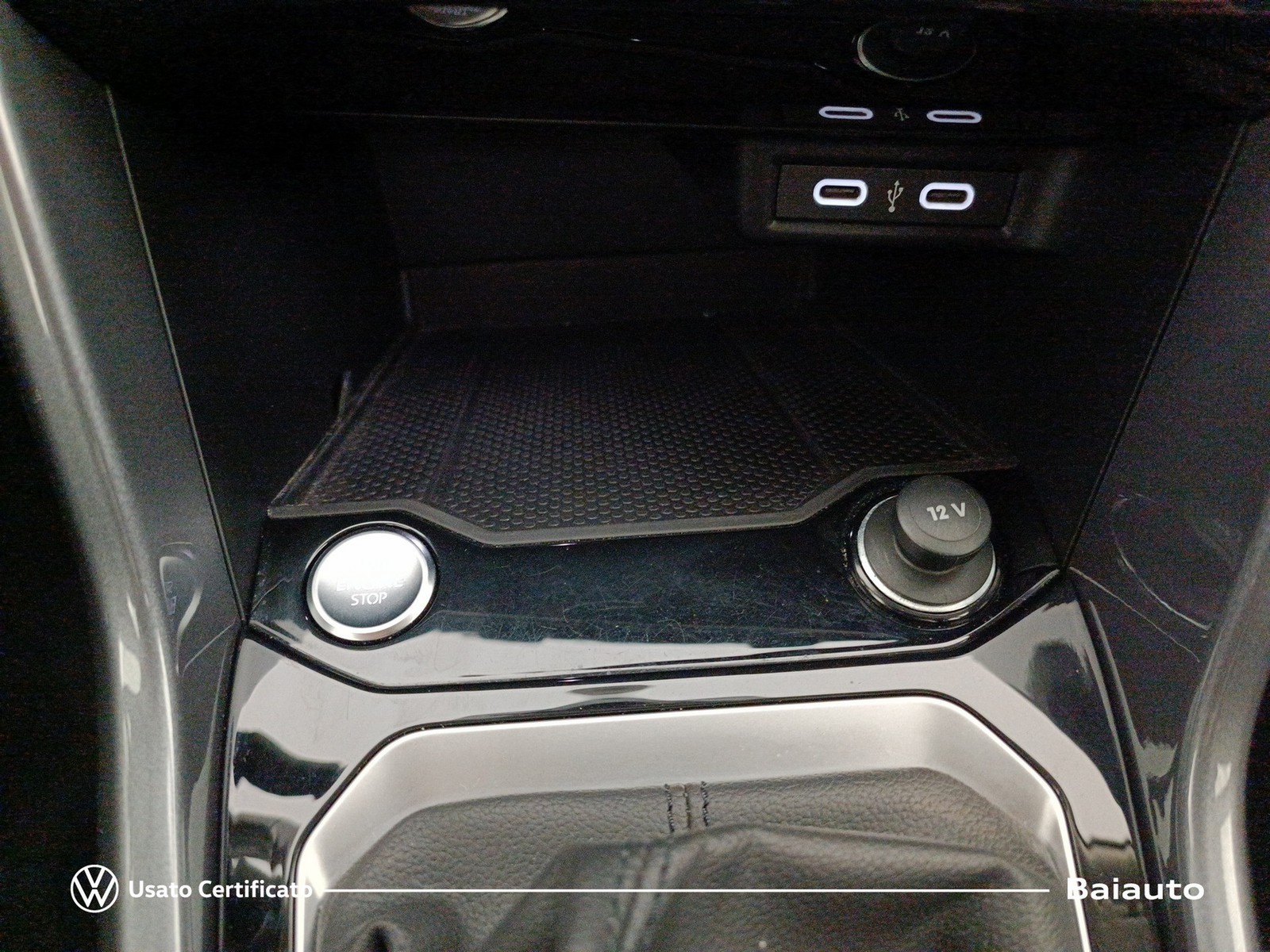12 - Volkswagen T-Roc 2.0 tdi scr 115cv style