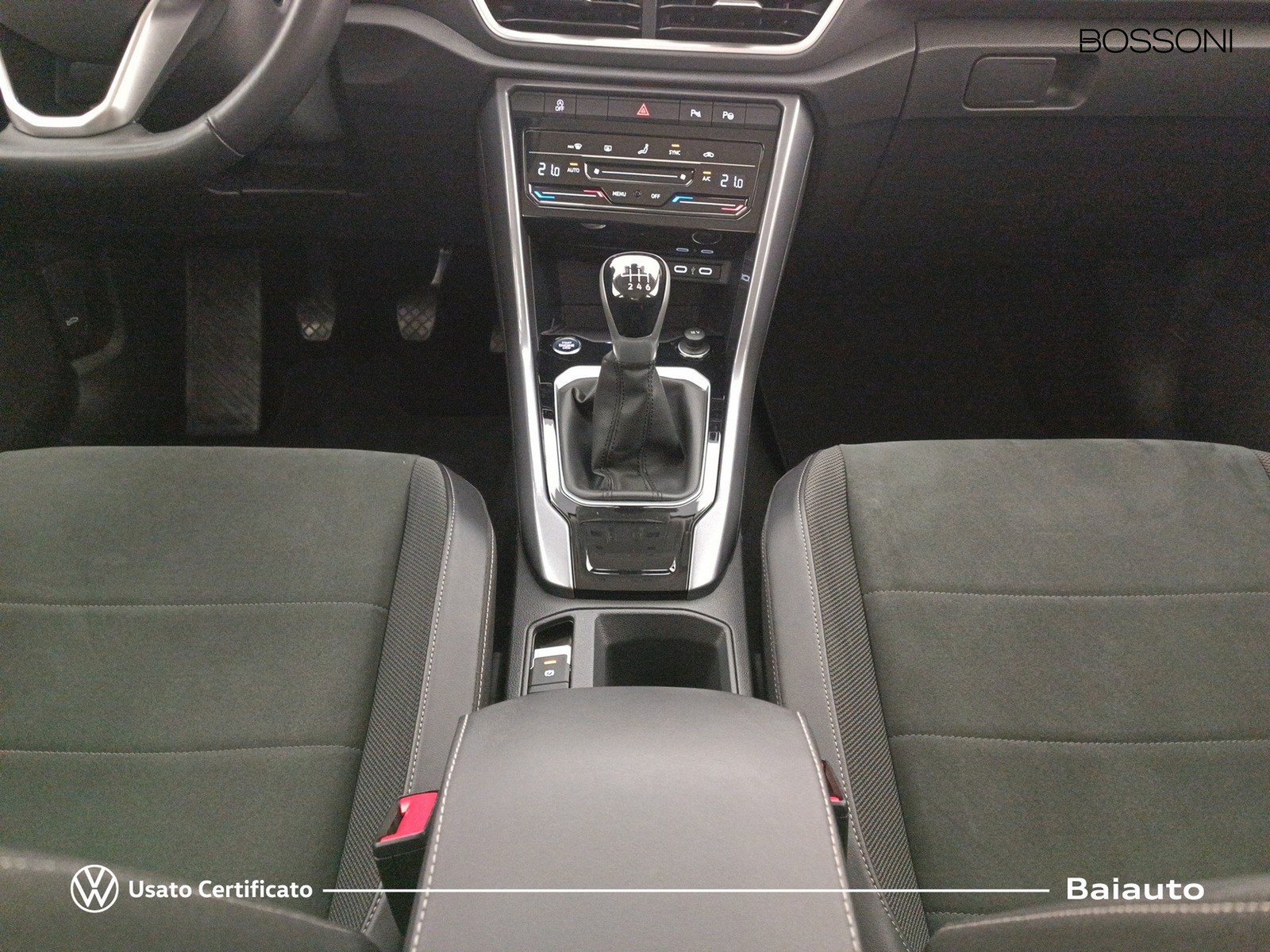 14 - Volkswagen T-Roc 2.0 tdi scr 115cv style