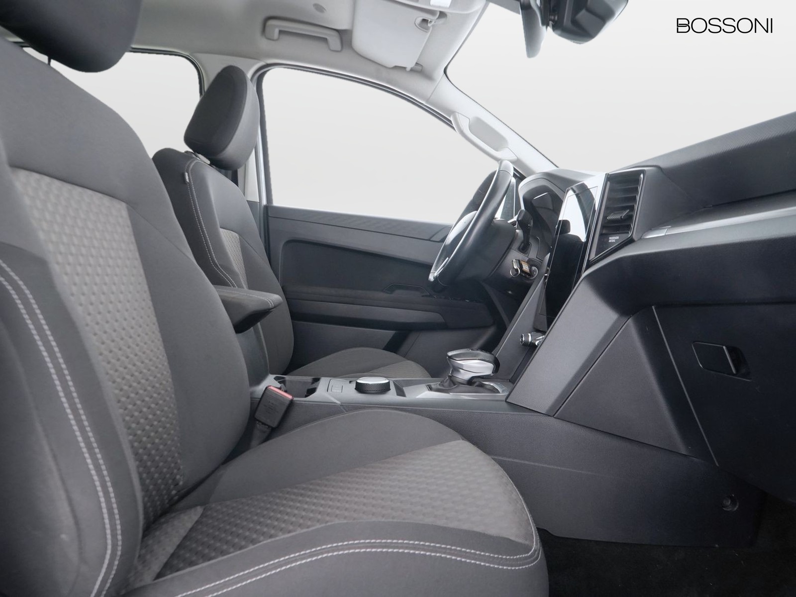9 - Volkswagen VIC Amarok 2.0 tdi life 4motion