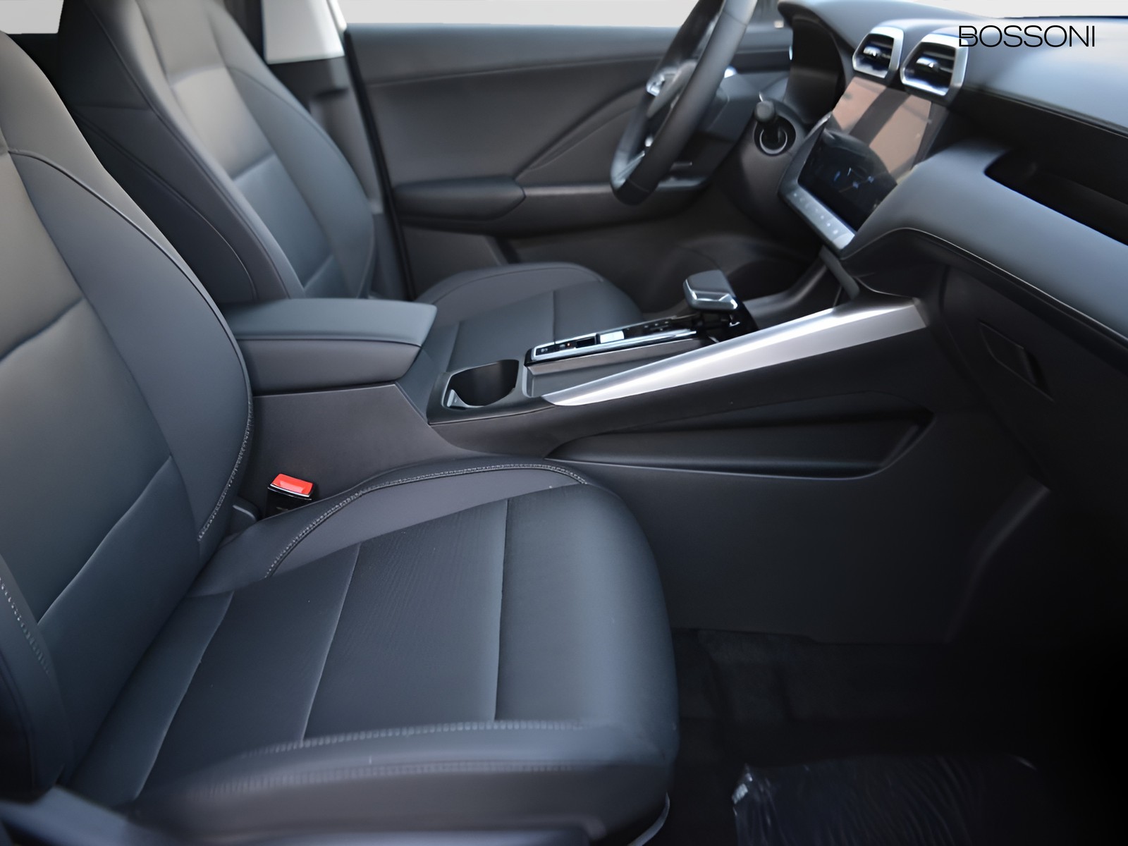 5 - Mg ZS 1.5 hybrid+ luxury auto