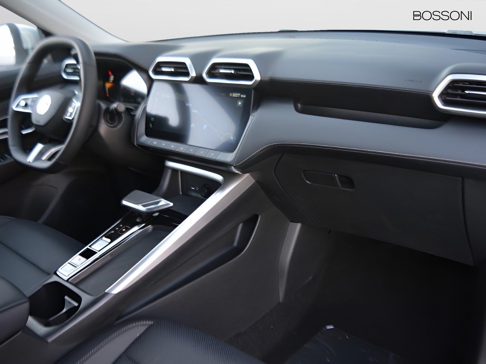 8 - Mg ZS 1.5 hybrid+ luxury auto