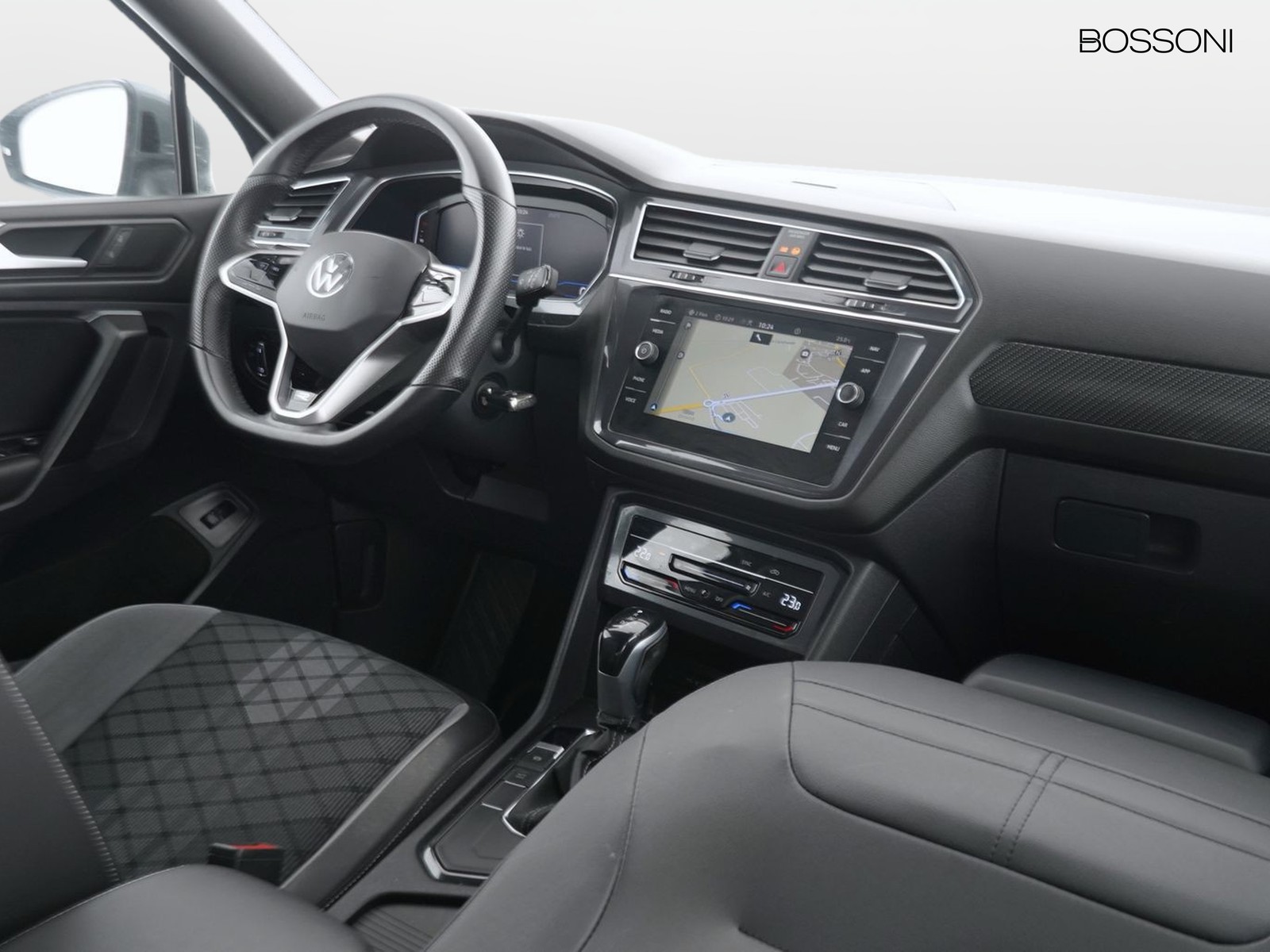 6 - Volkswagen Tiguan allspace 2.0 tdi scr 150cv elegance dsg