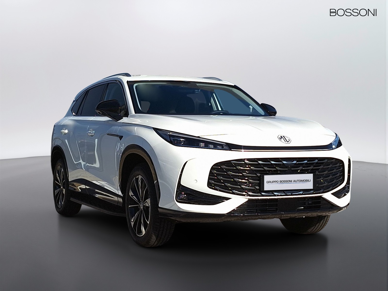 3 - Mg HS 1.5 phev luxury auto