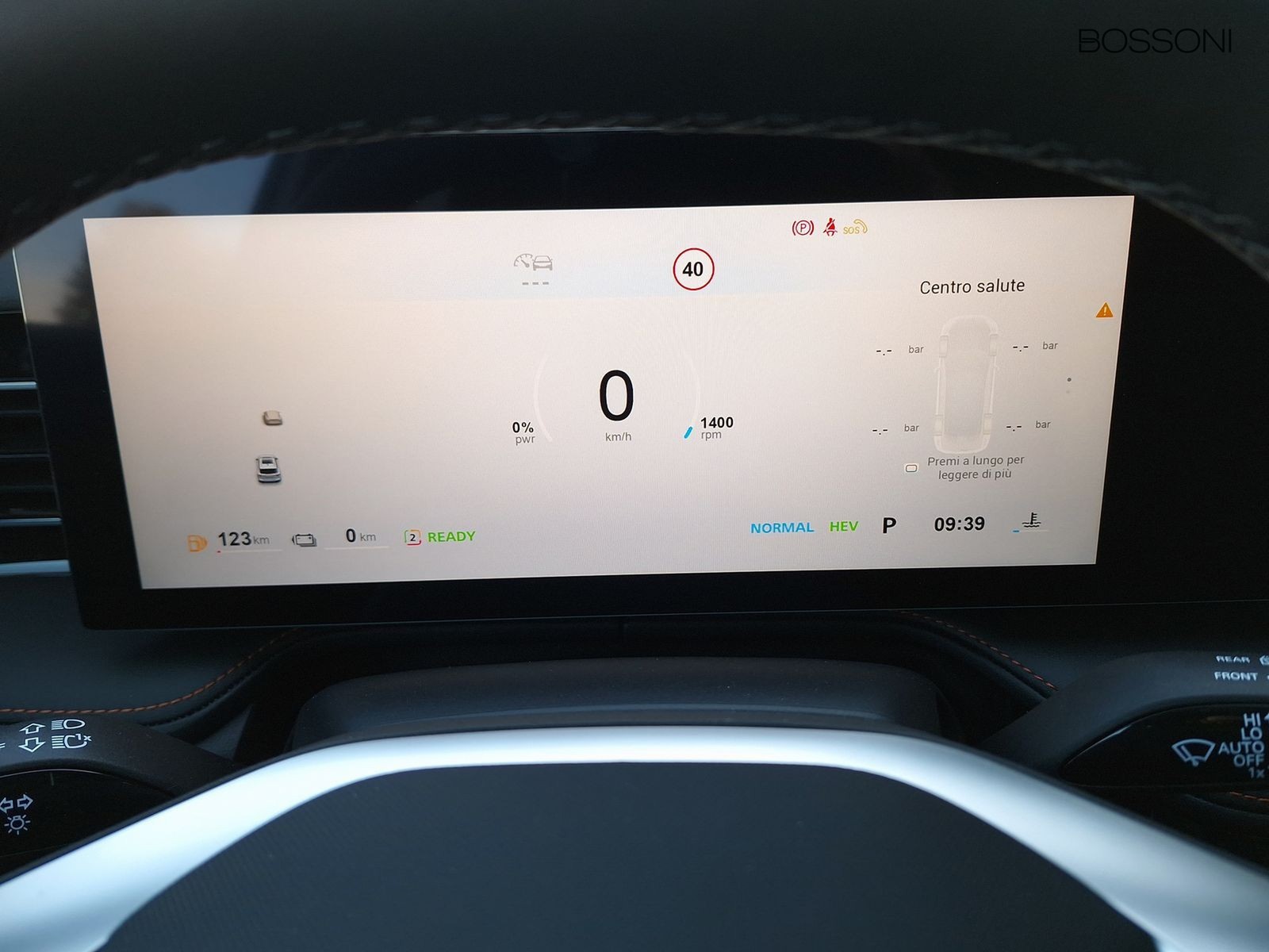 10 - Mg HS 1.5 phev luxury auto