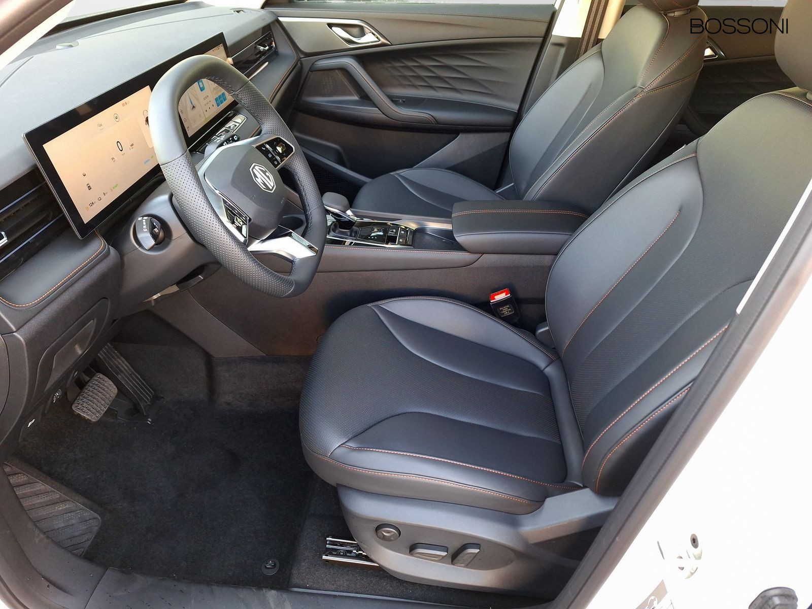 11 - Mg HS 1.5 phev luxury auto
