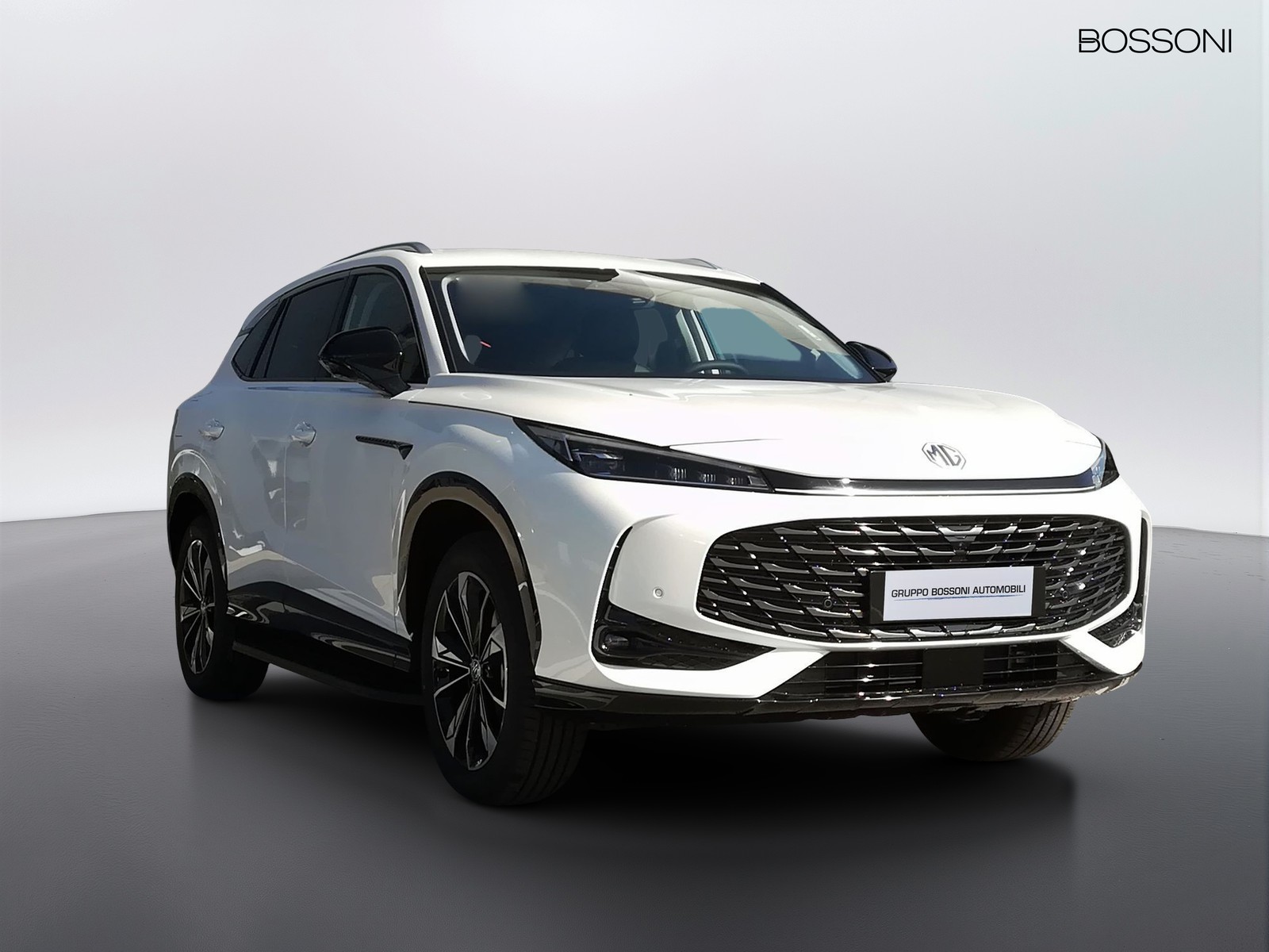 3 - Mg HS 1.5 phev luxury auto