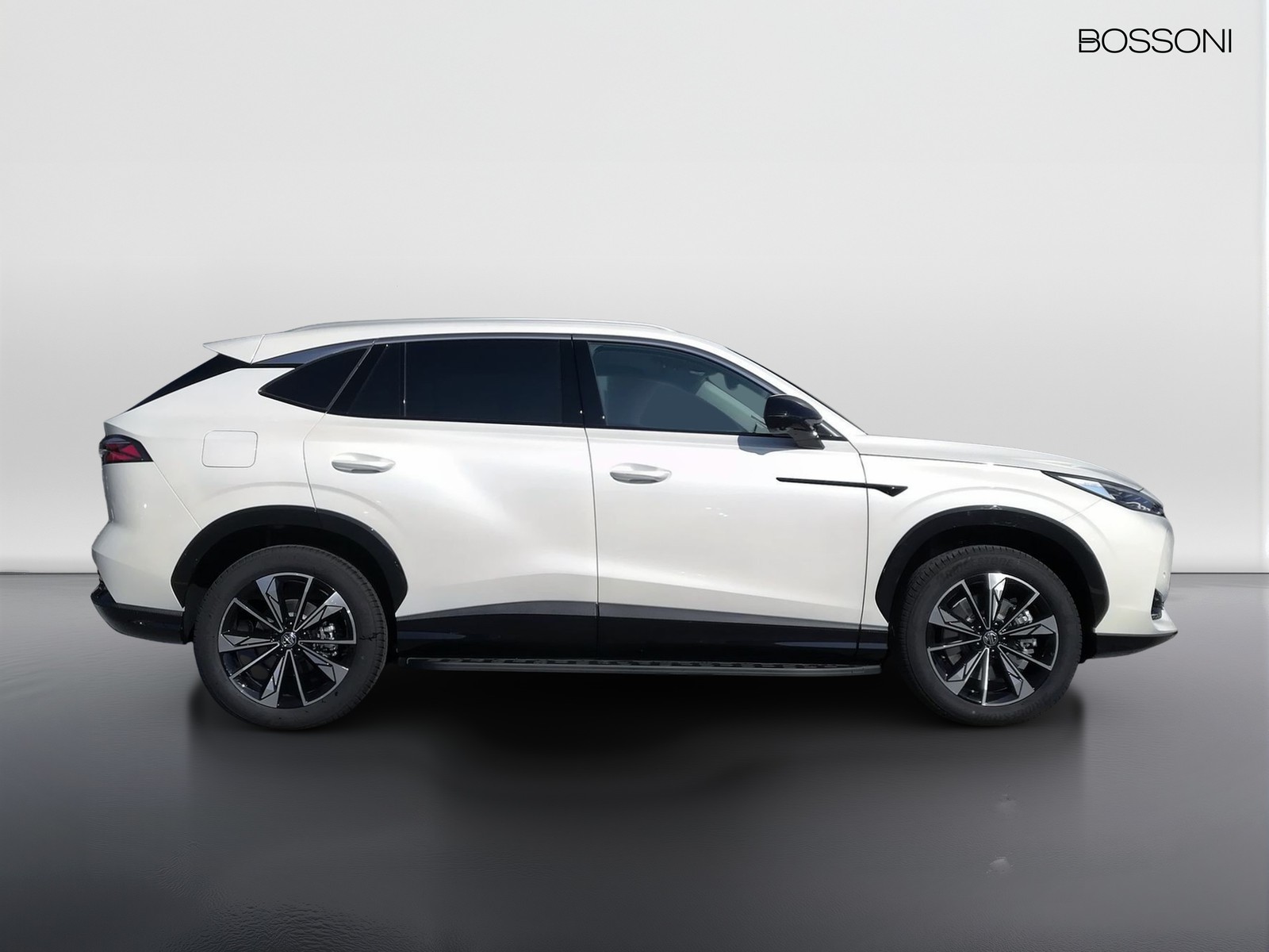 4 - Mg HS 1.5 phev luxury auto