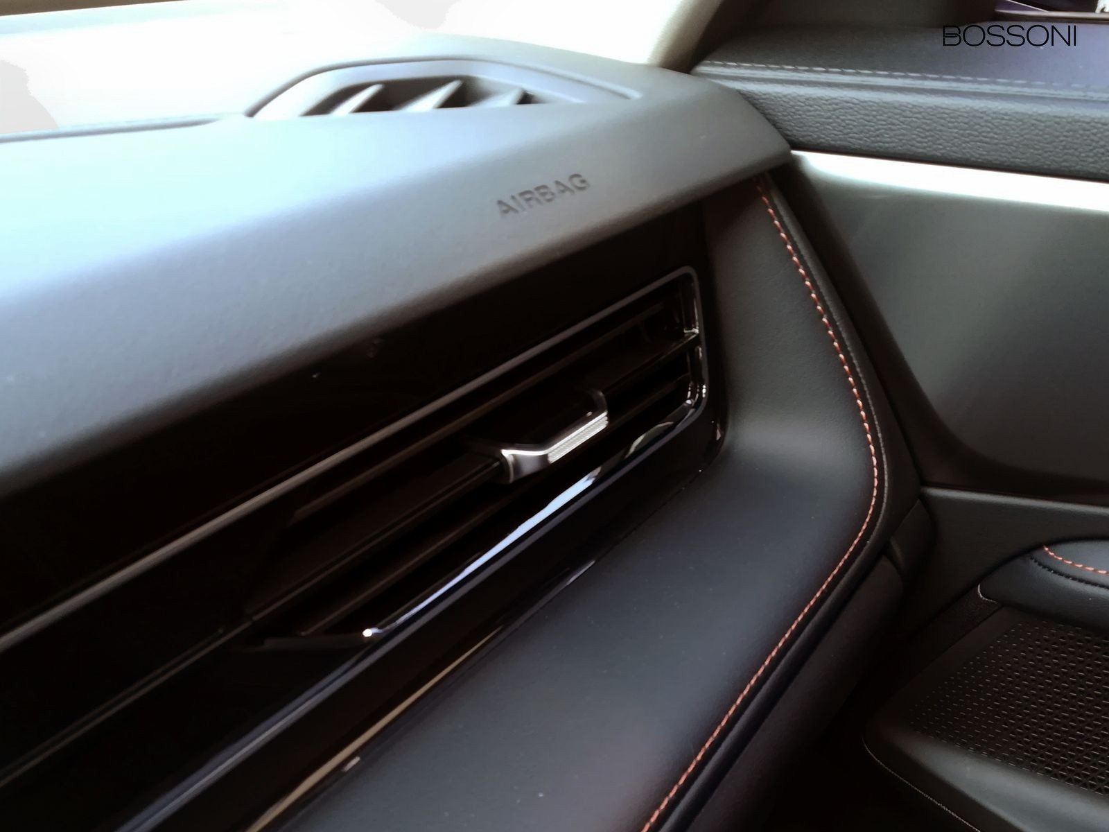 21 - Mg HS 1.5 phev luxury auto