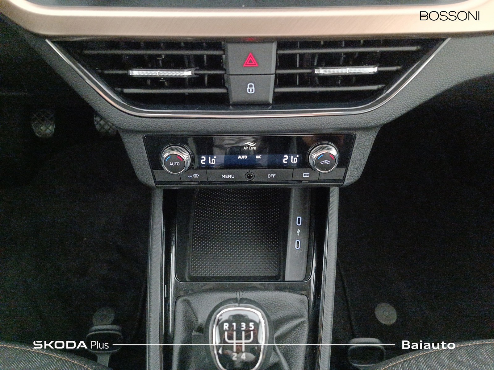 11 - Skoda Kamiq 1.0 tsi 95cv black dots
